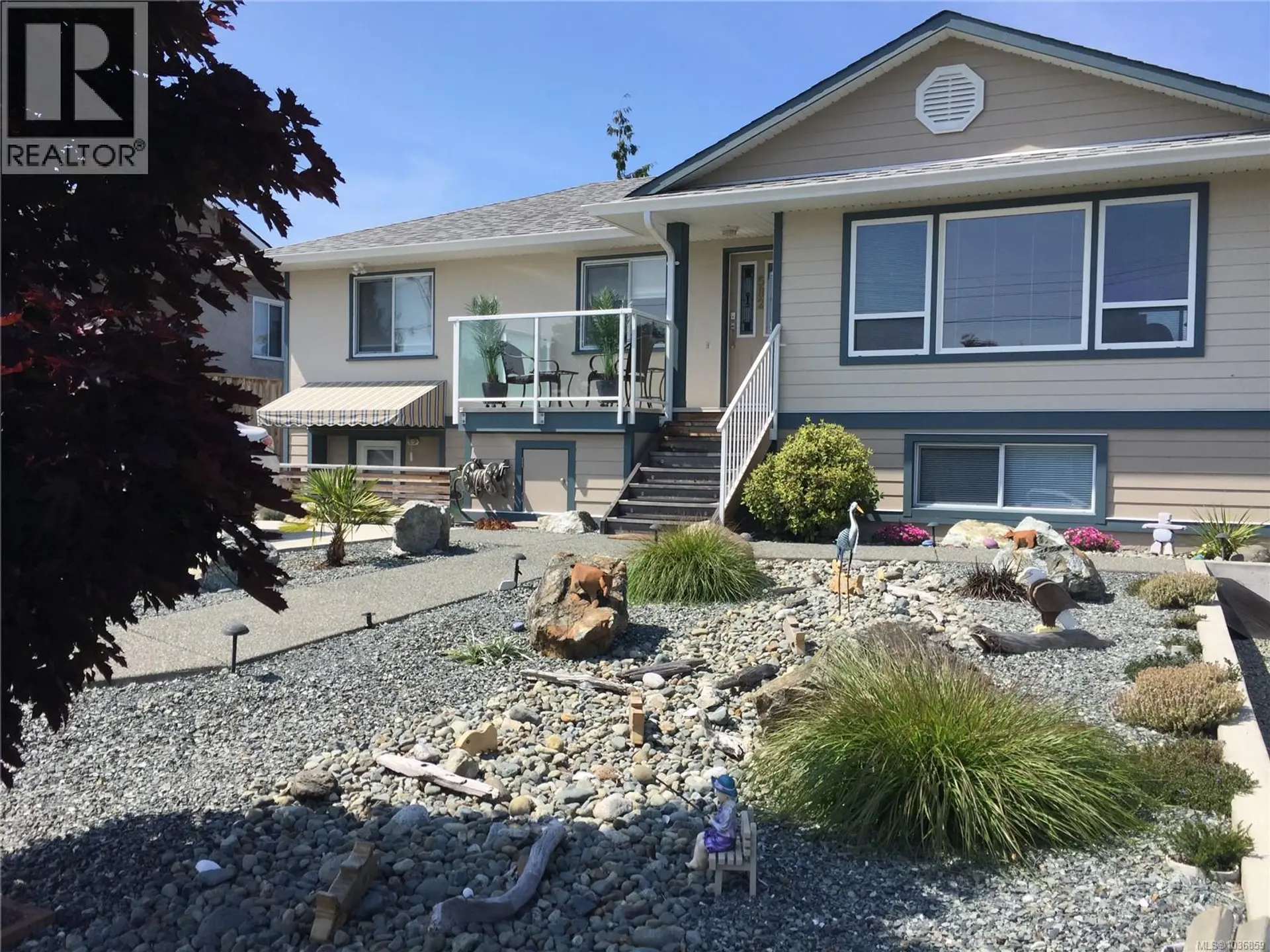 Property at 582 Baxter Ave, Saanich, BC