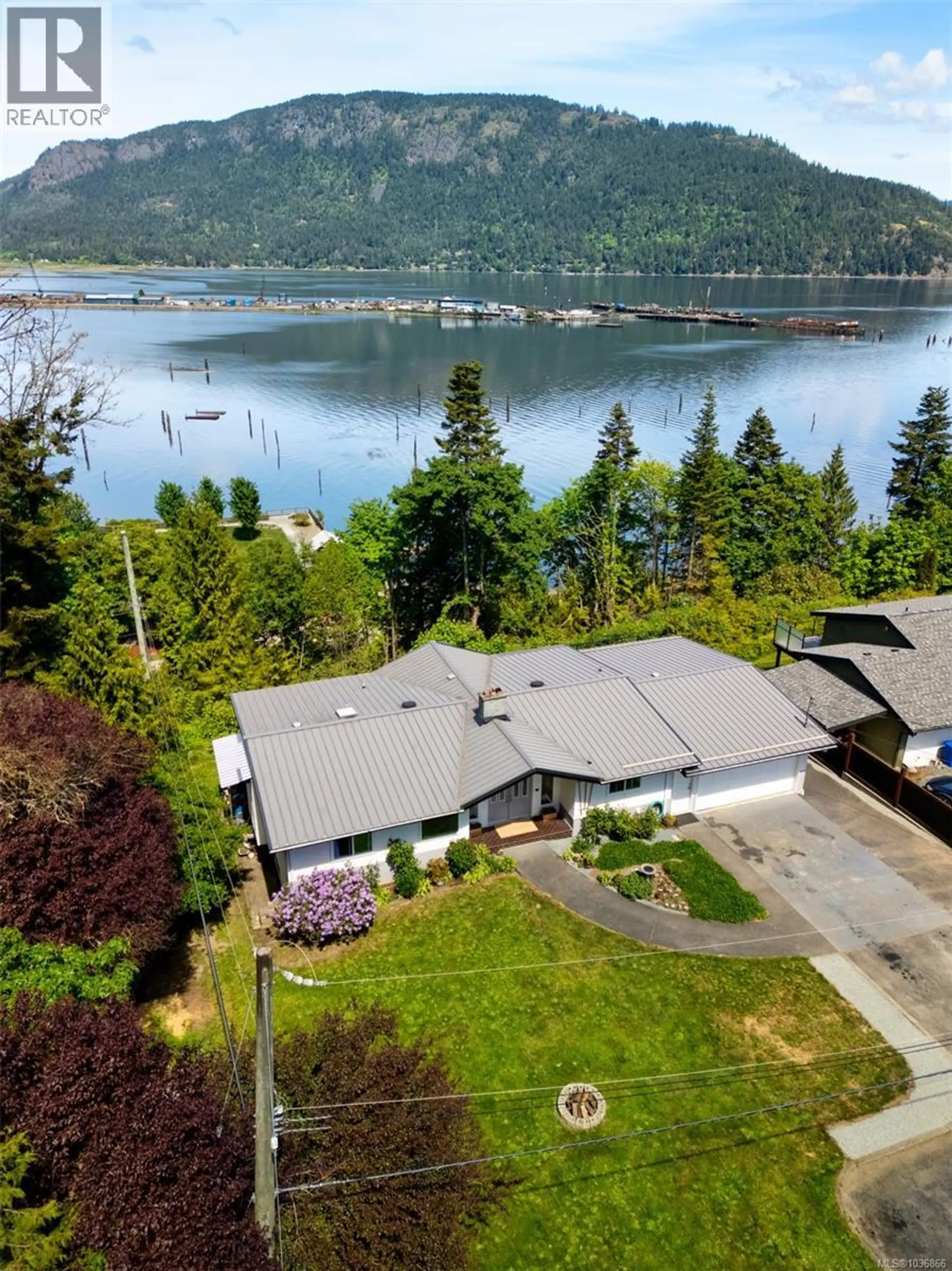 Property at 1876 Wessex Rd, Duncan, BC