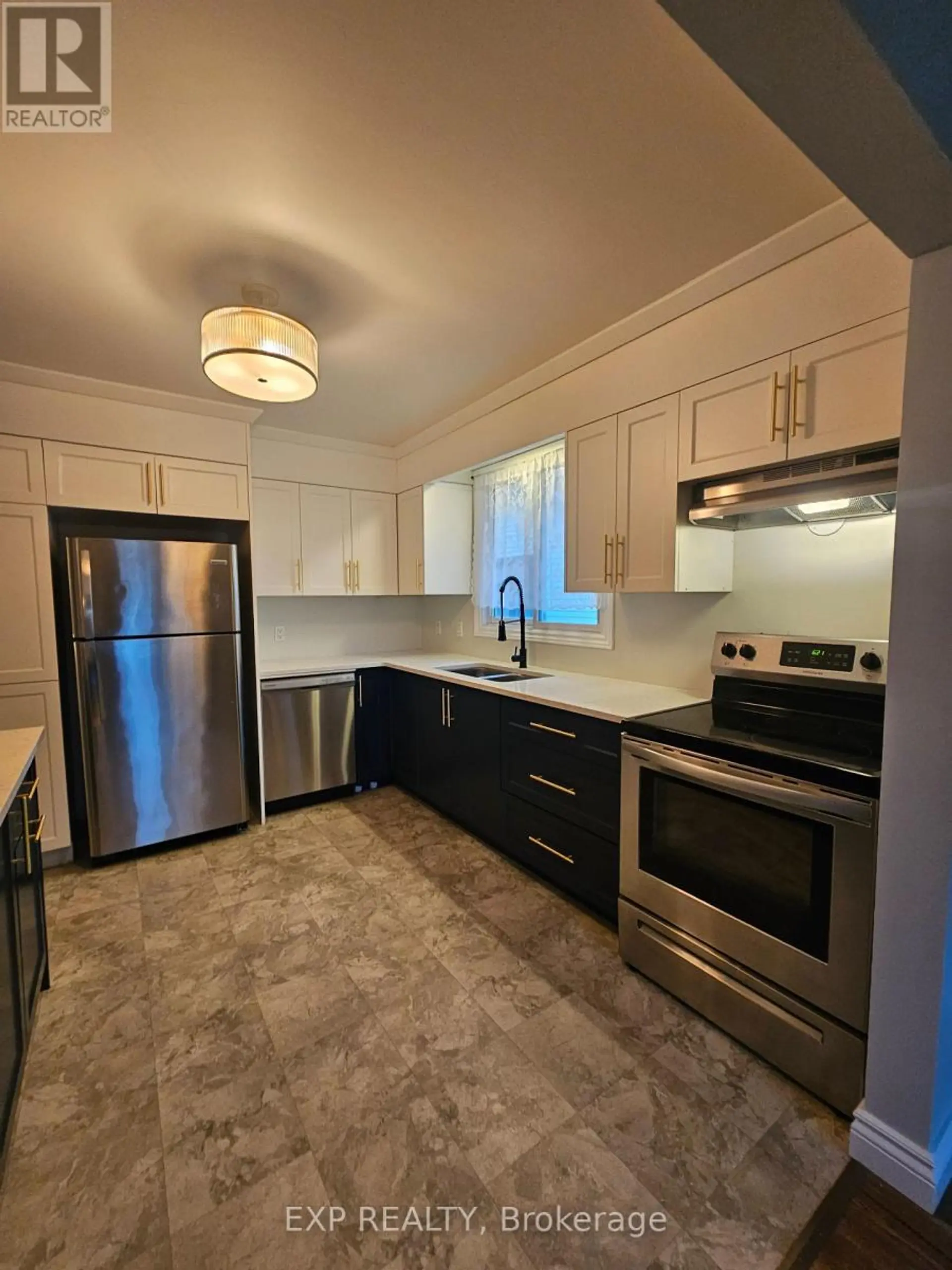 626 LAURIER BOULEVARD - Image 6
