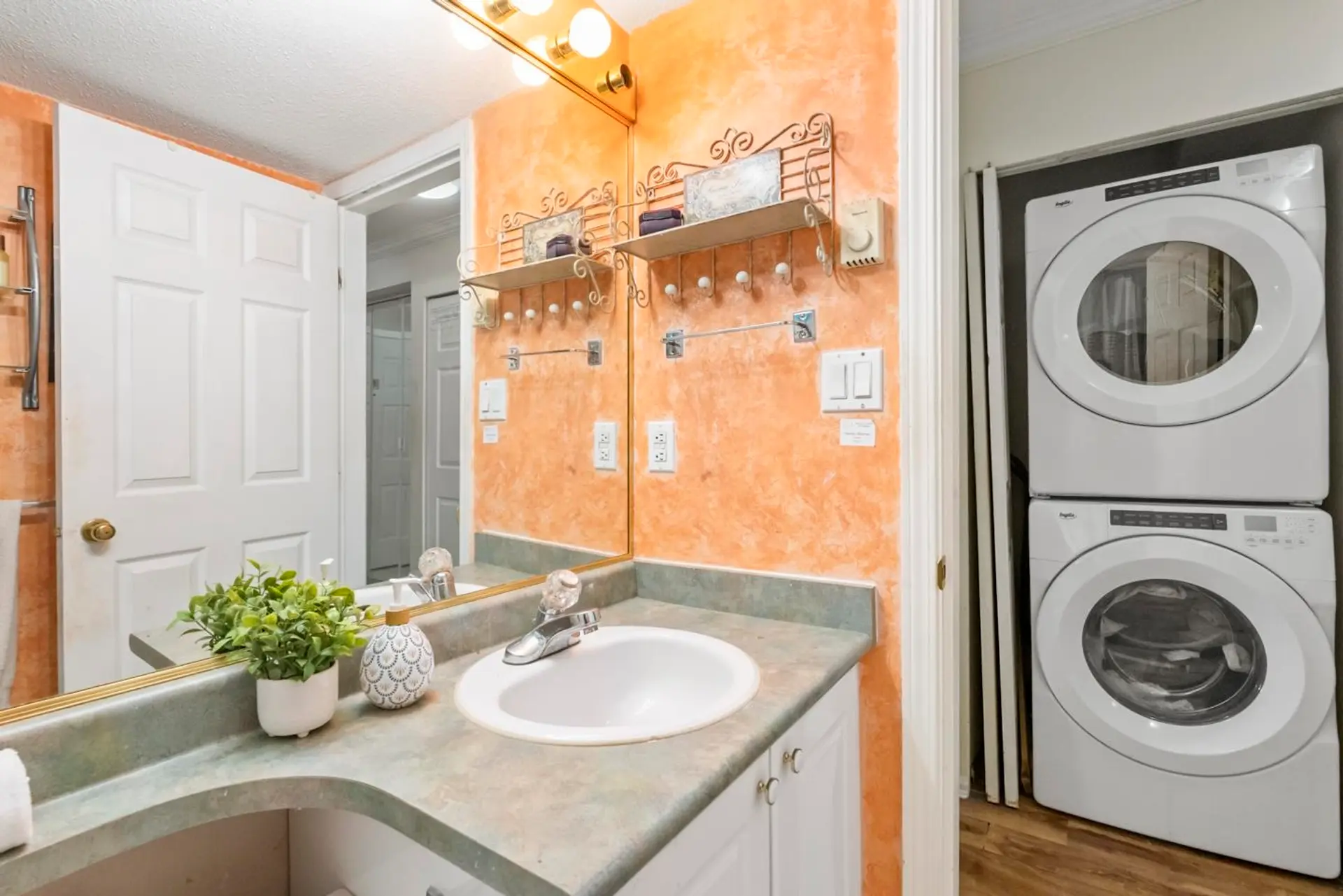 #202 868 Kingsway Way - Image 10