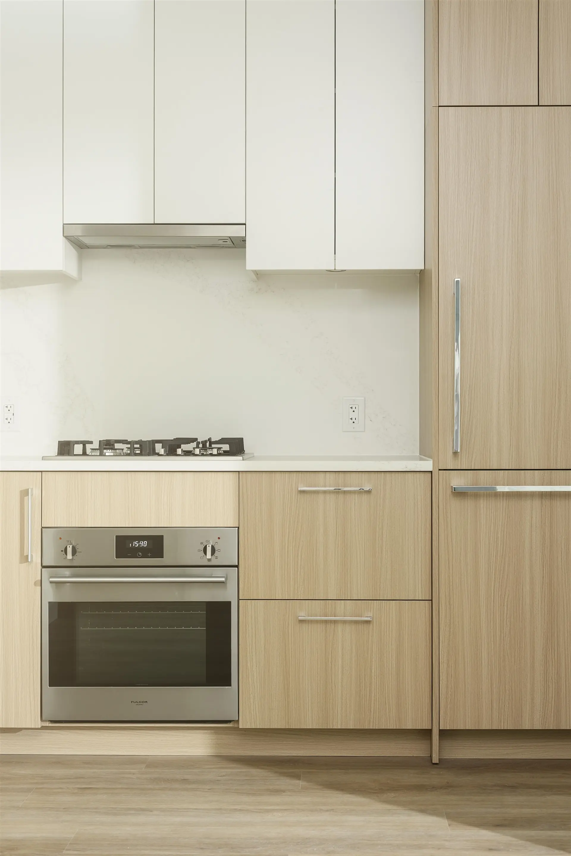#202 9675 King George Boulevard - Image 3