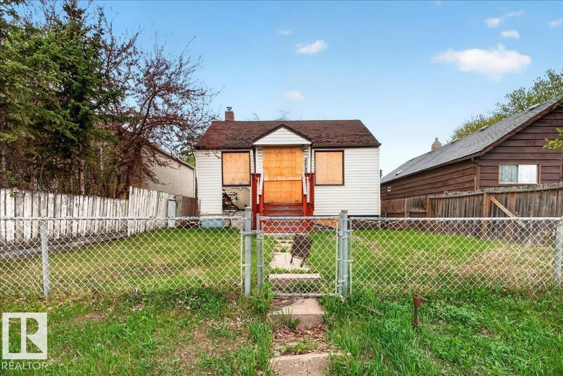 11706 80 ST NW - Image 1