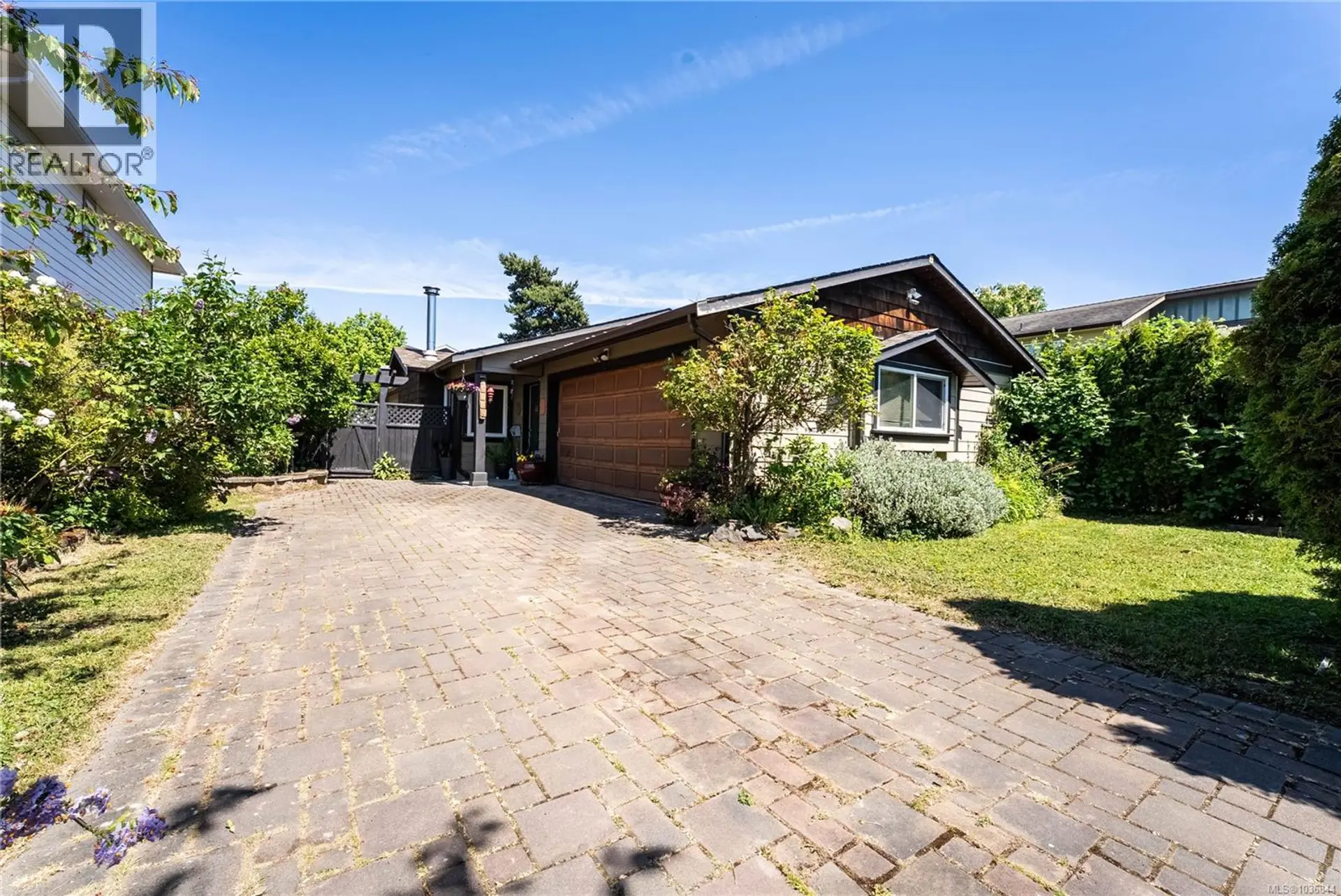 Property at 9960 Swiftsure Pl, Sidney, BC