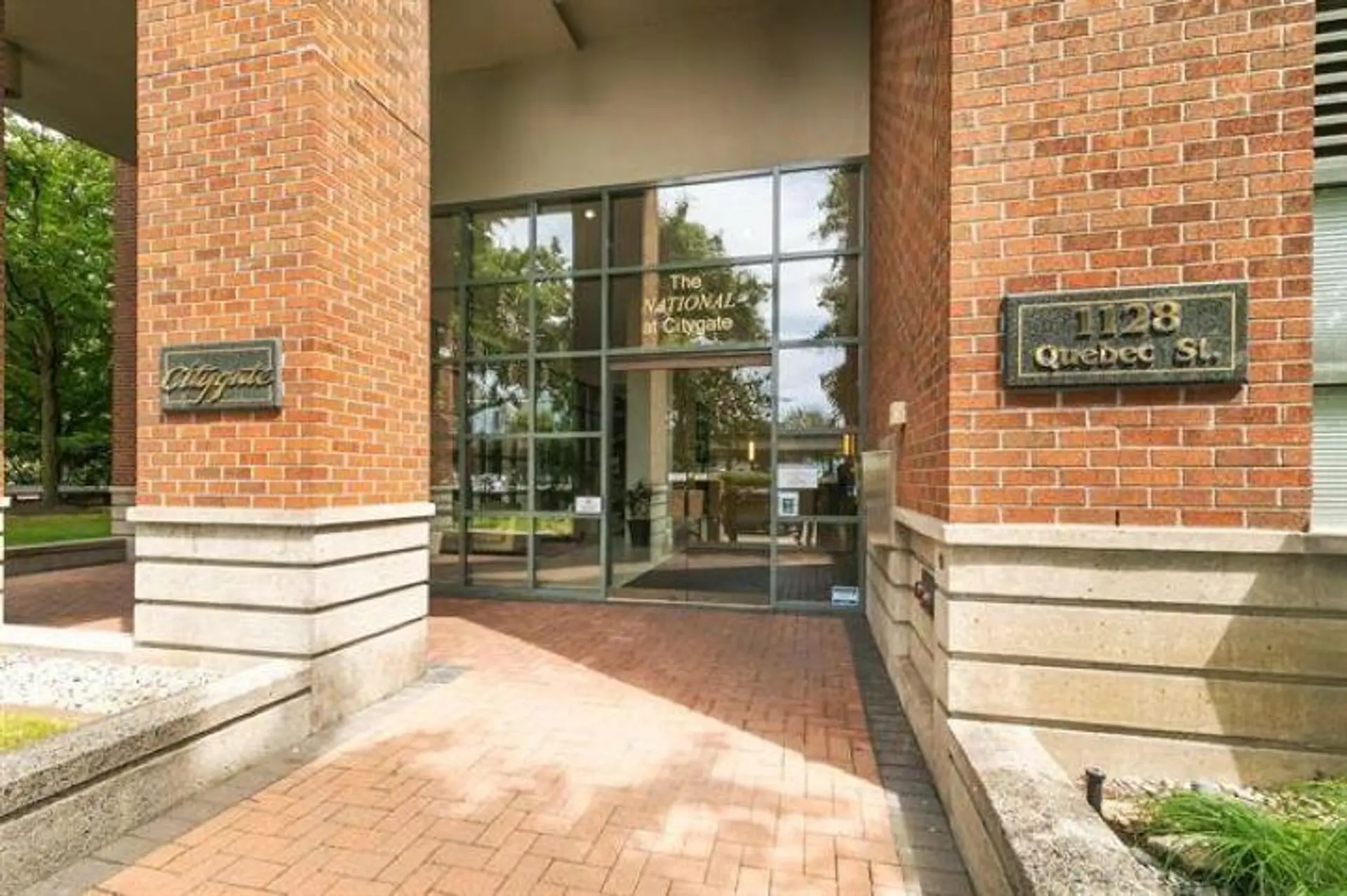 #2105 1128 Quebec Street - Image 2
