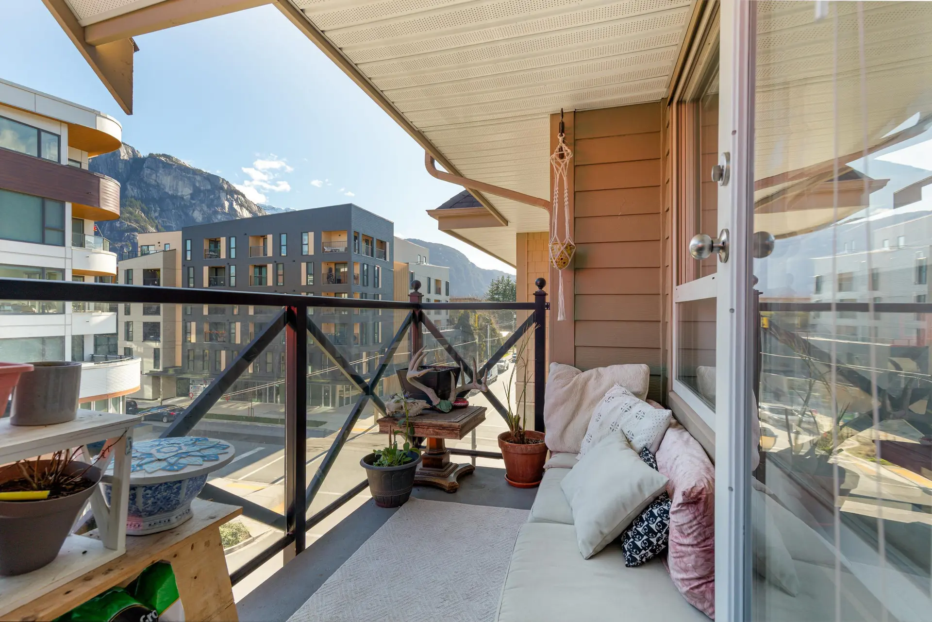 #313 38003 Second Avenue - Image 6