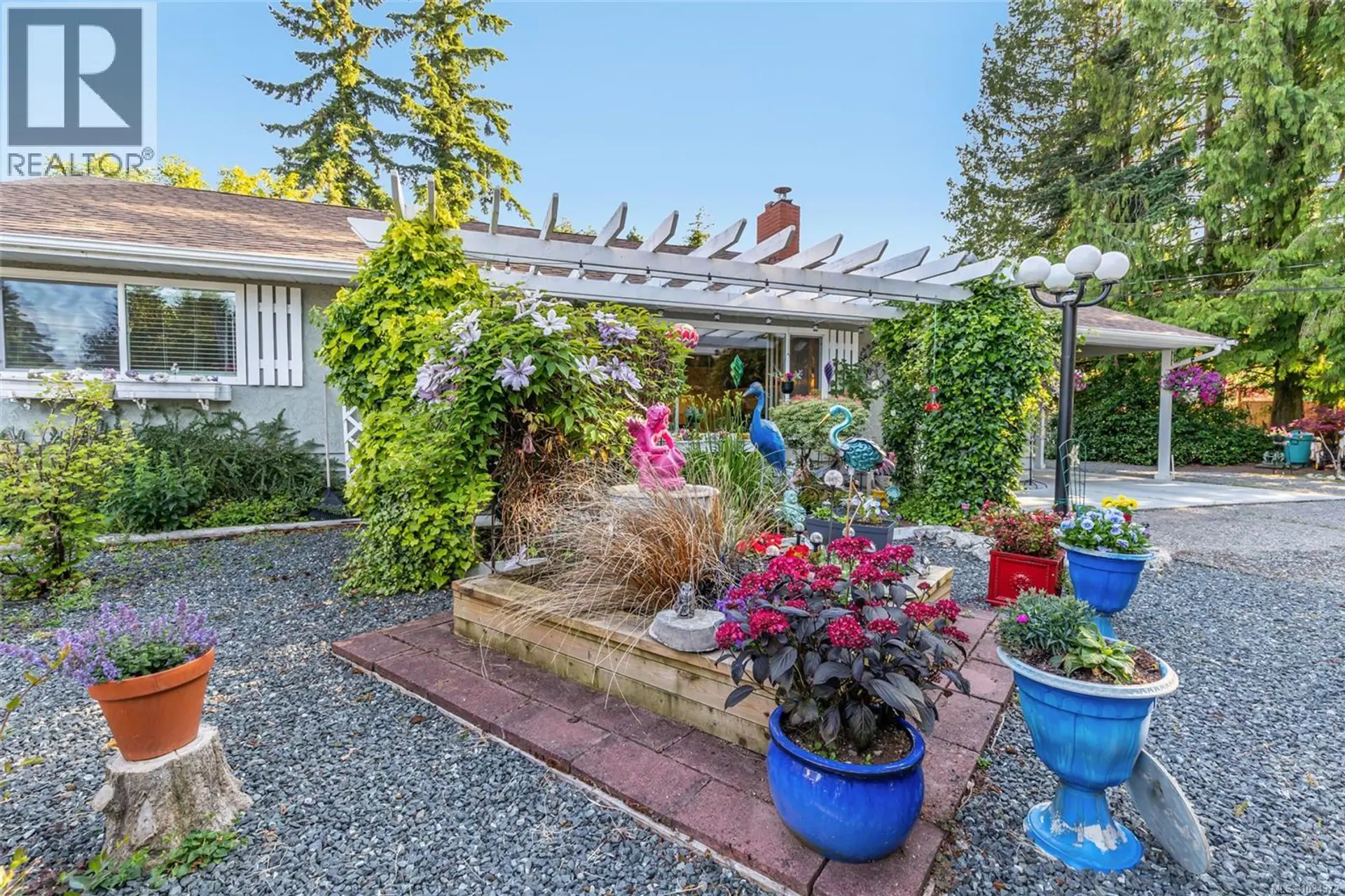 Property at 1226 Centre Rd, Qualicum Beach, BC