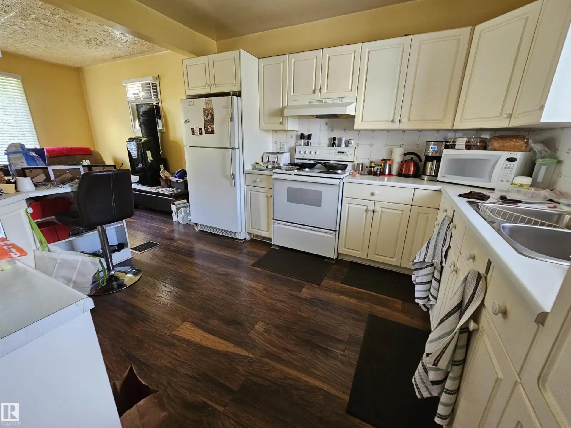10438 147 ST NW - Image 5