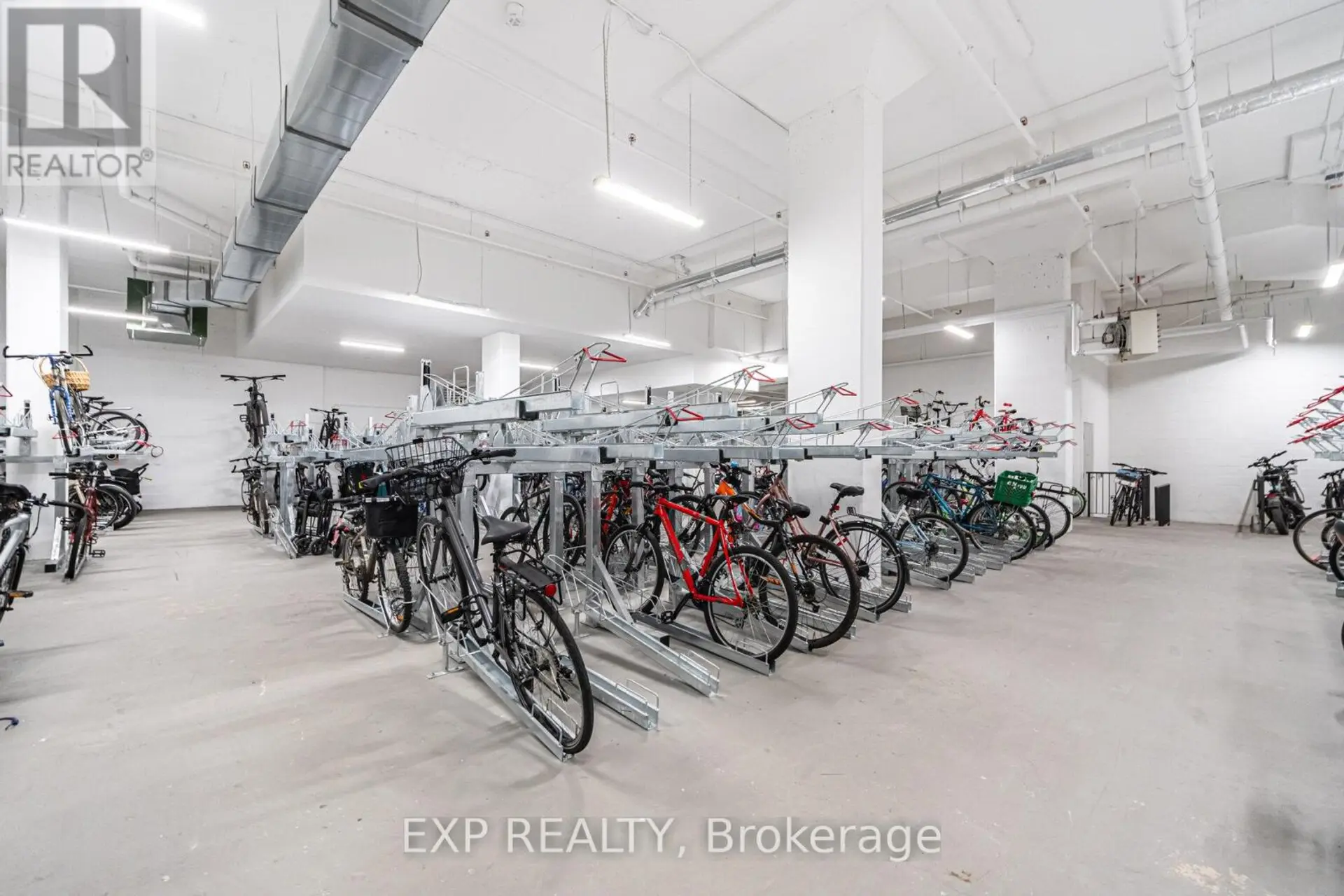 #210 286 MAIN STREET - Image 15