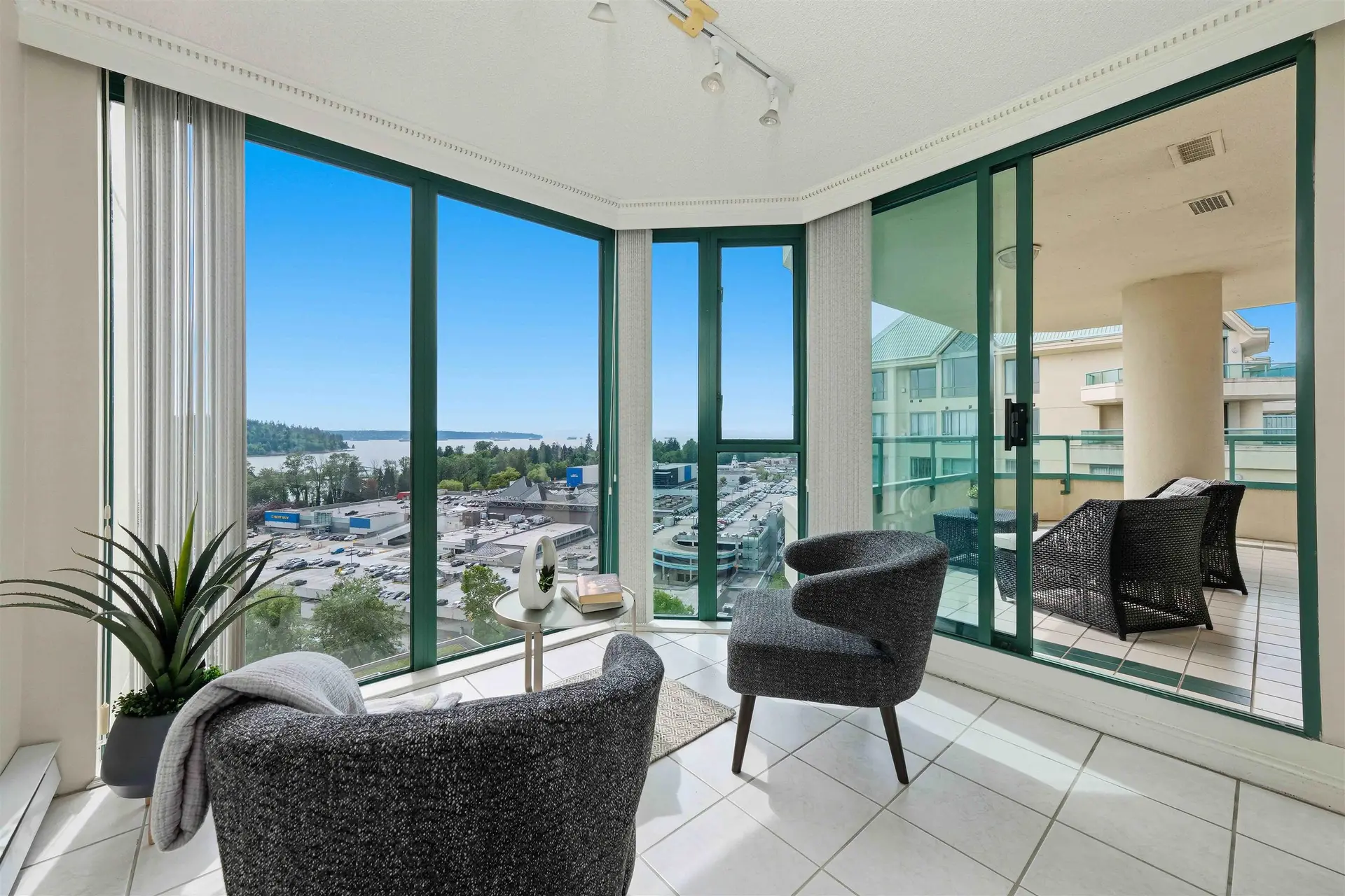 Property at #18D 338 Taylor Way, West Vancouver, BC
