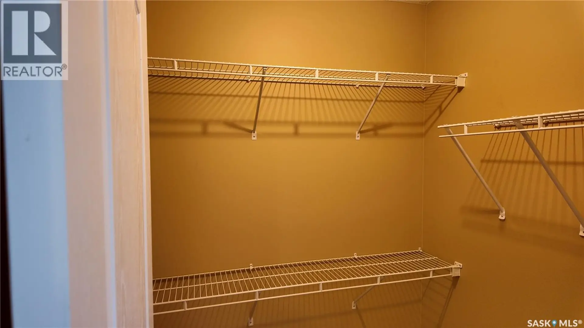 #4128 BUCKINGHAM DRIVE - Image 14