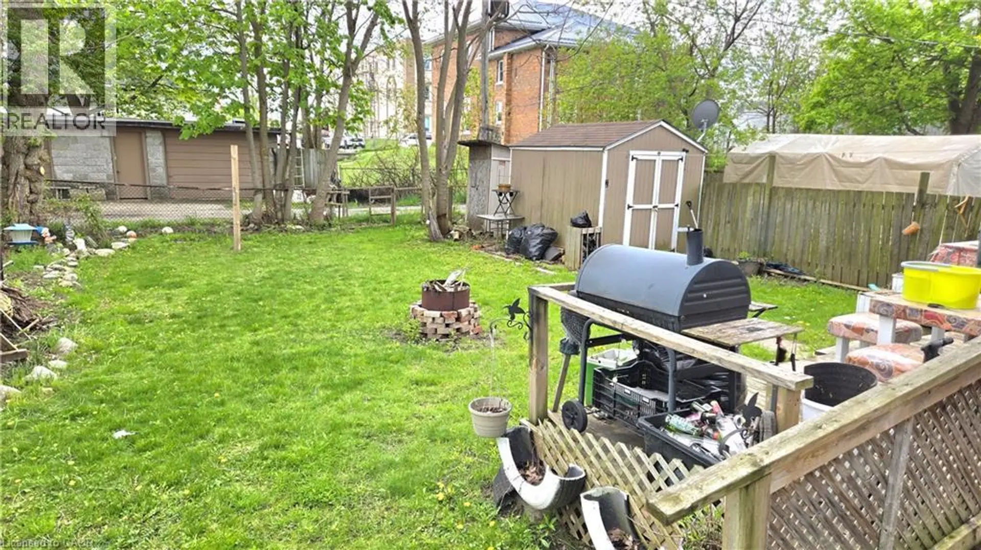 206 ROBINSON Street - Image 7