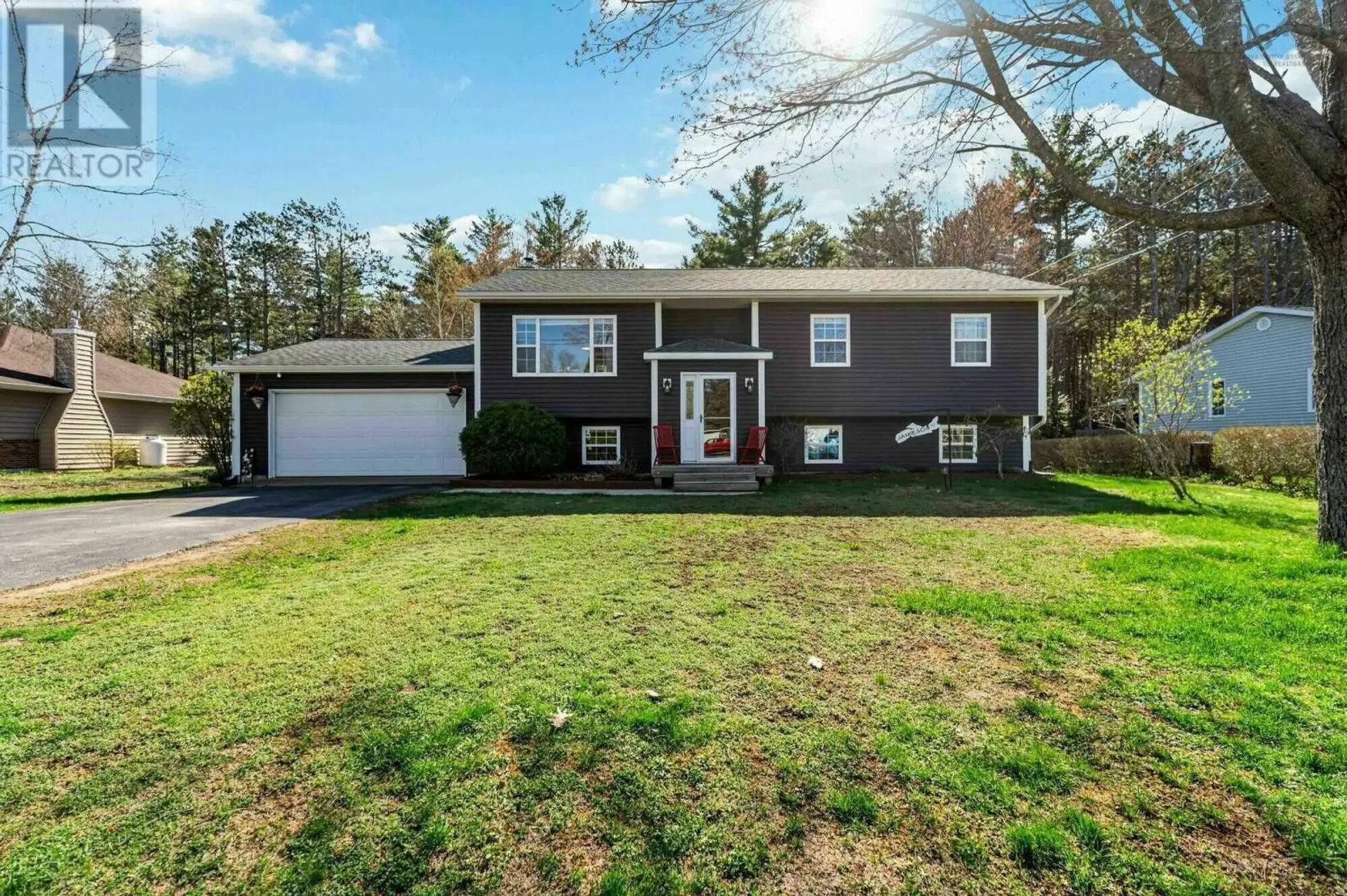 8 Robie Avenue - Image 1