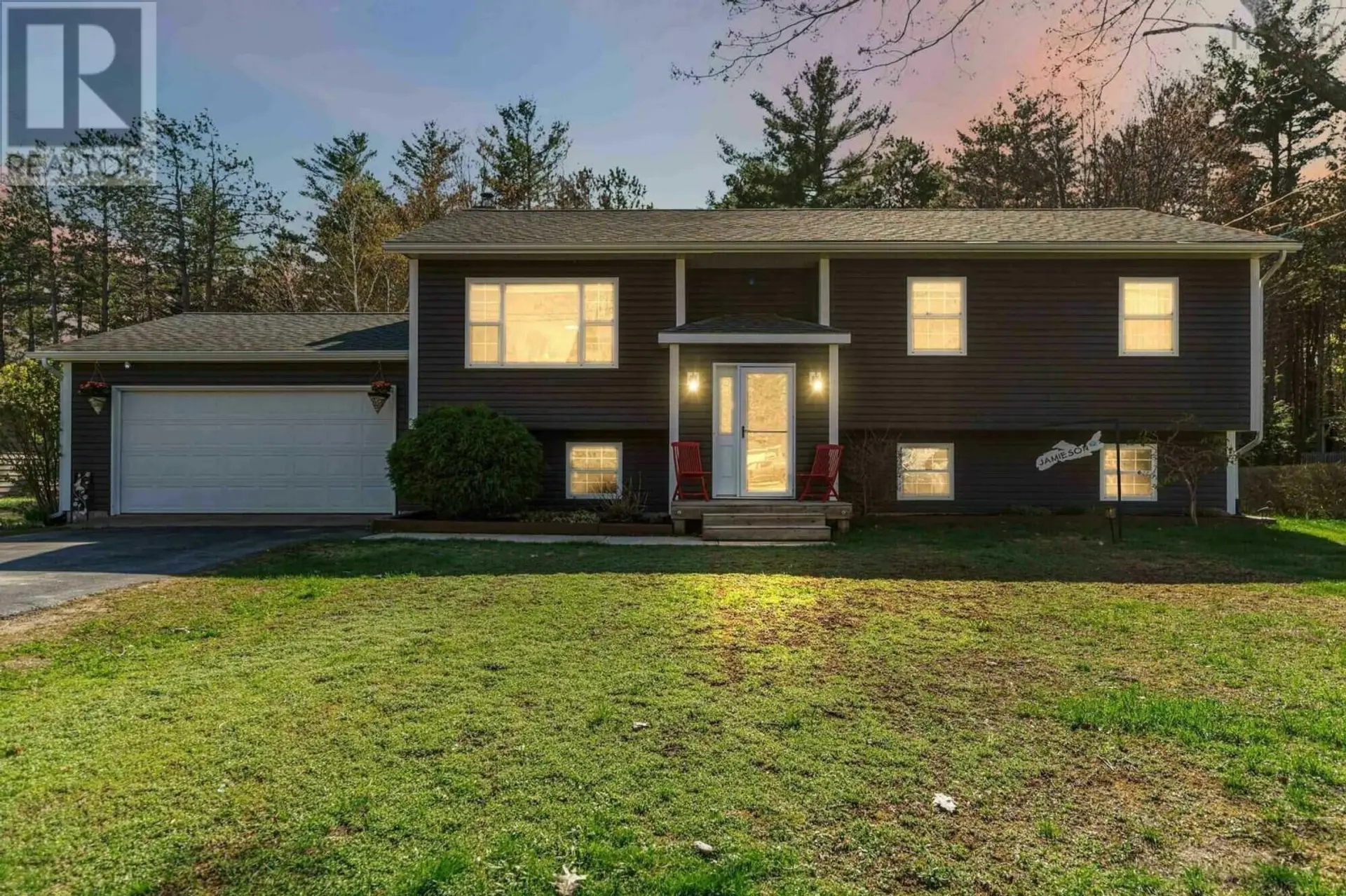 8 Robie Avenue - Image 18