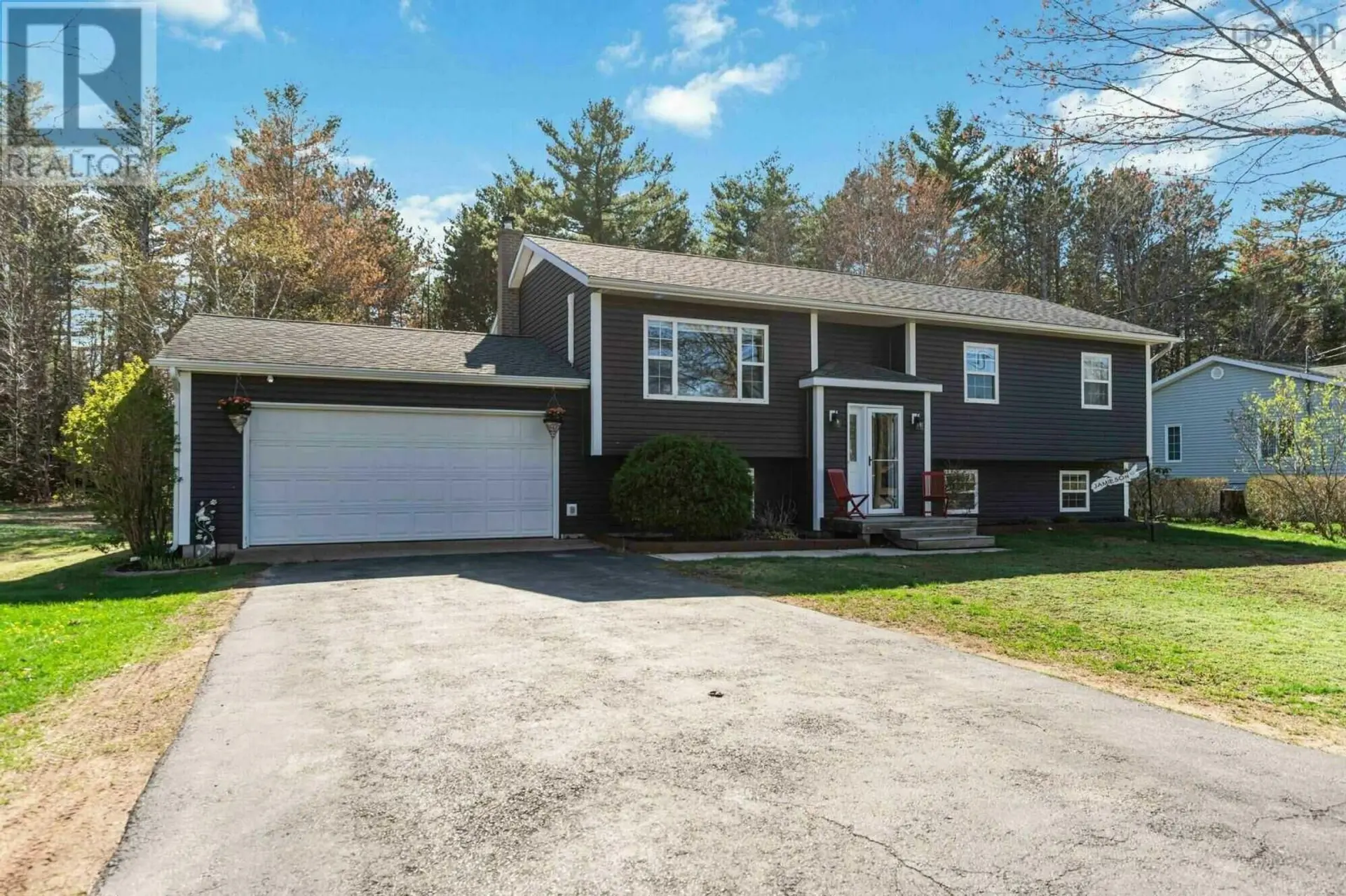 8 Robie Avenue - Image 2