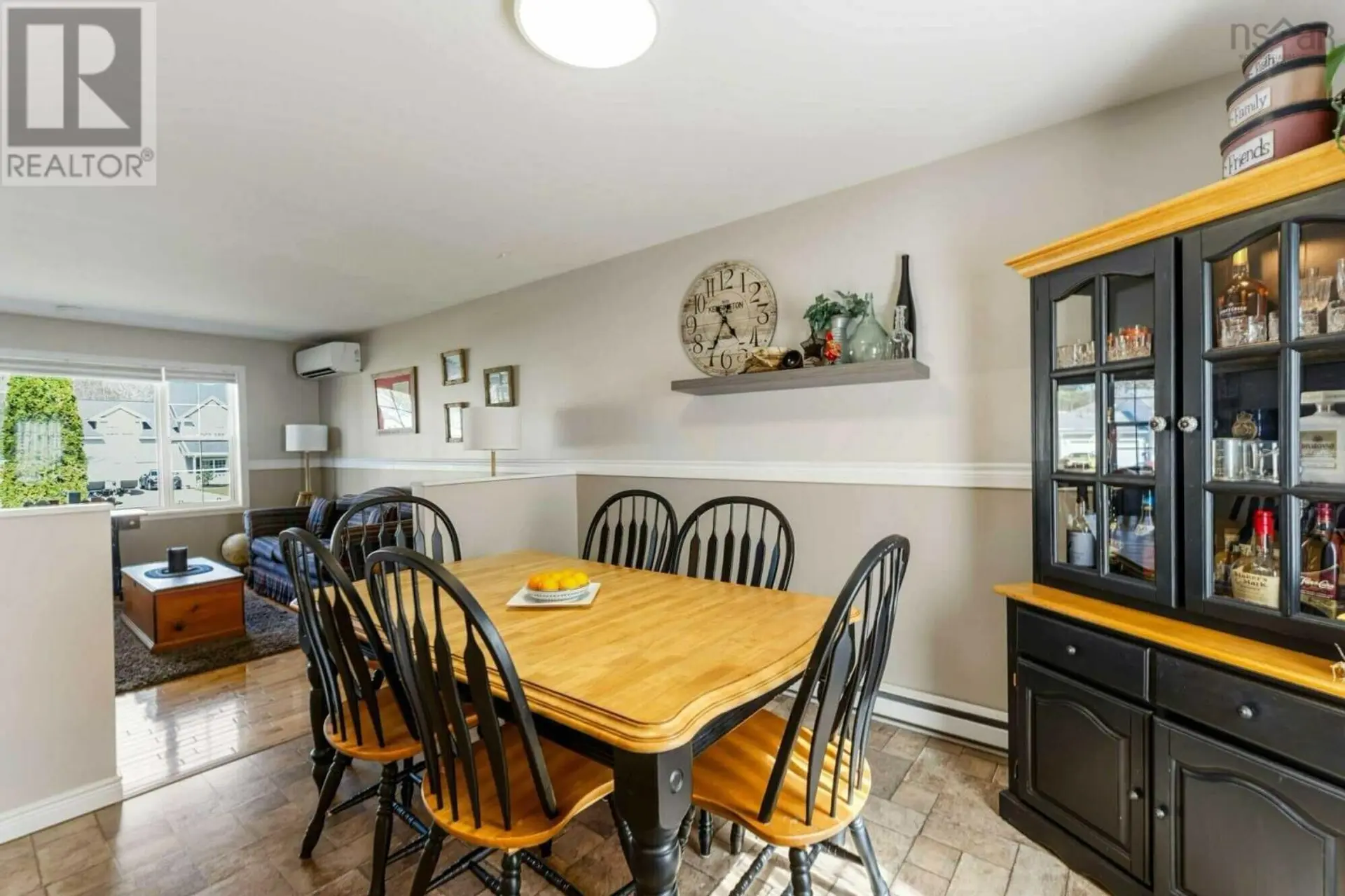 8 Robie Avenue - Image 5