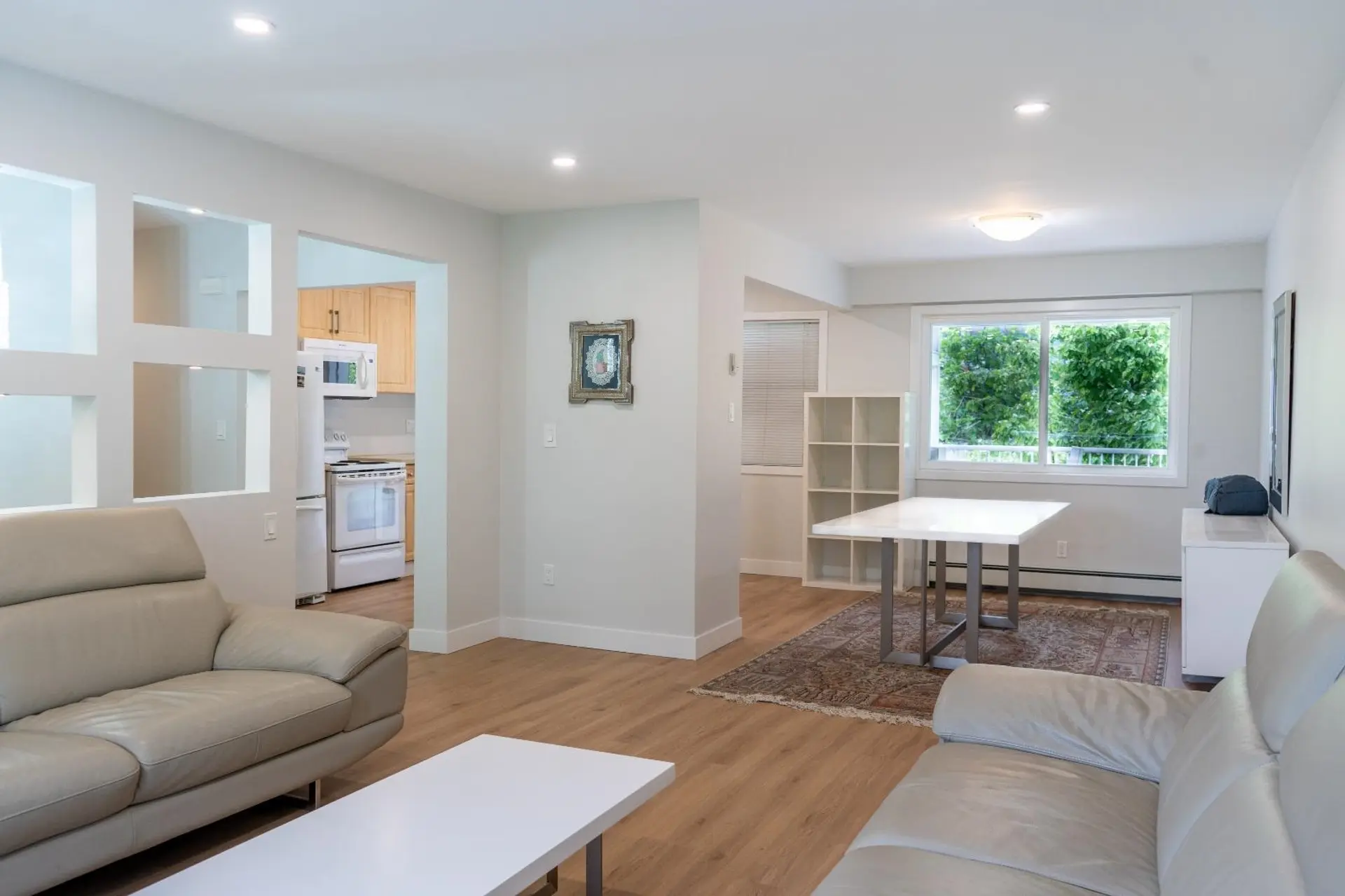 356 W Queens Road - Image 6