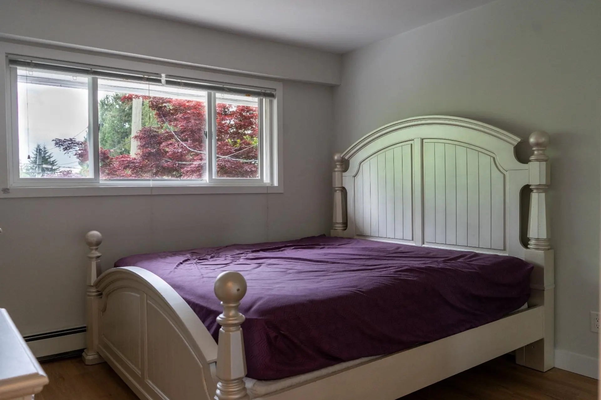 356 W Queens Road - Image 14