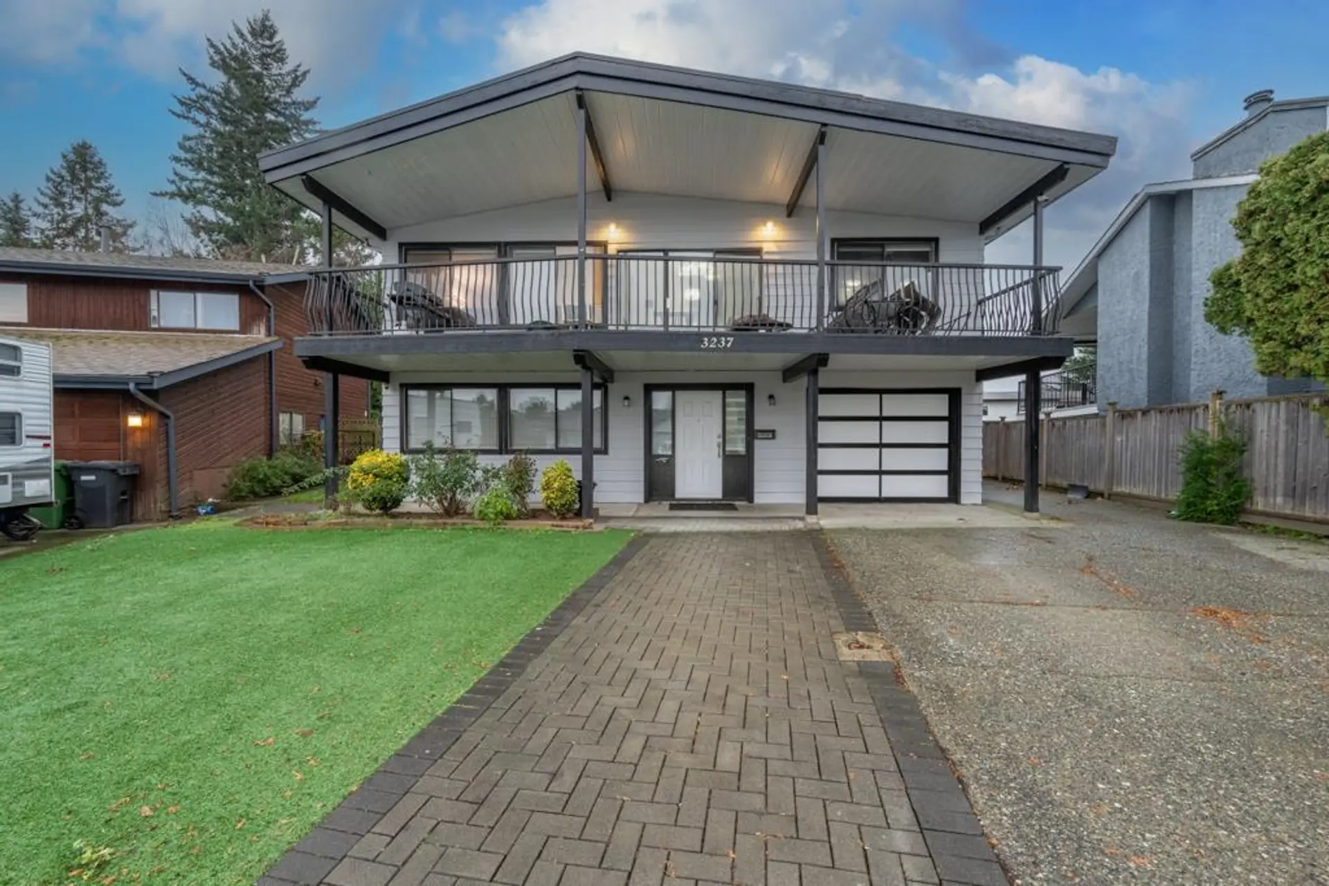 Property at 3237 Atwater Crescent, Abbotsford, BC