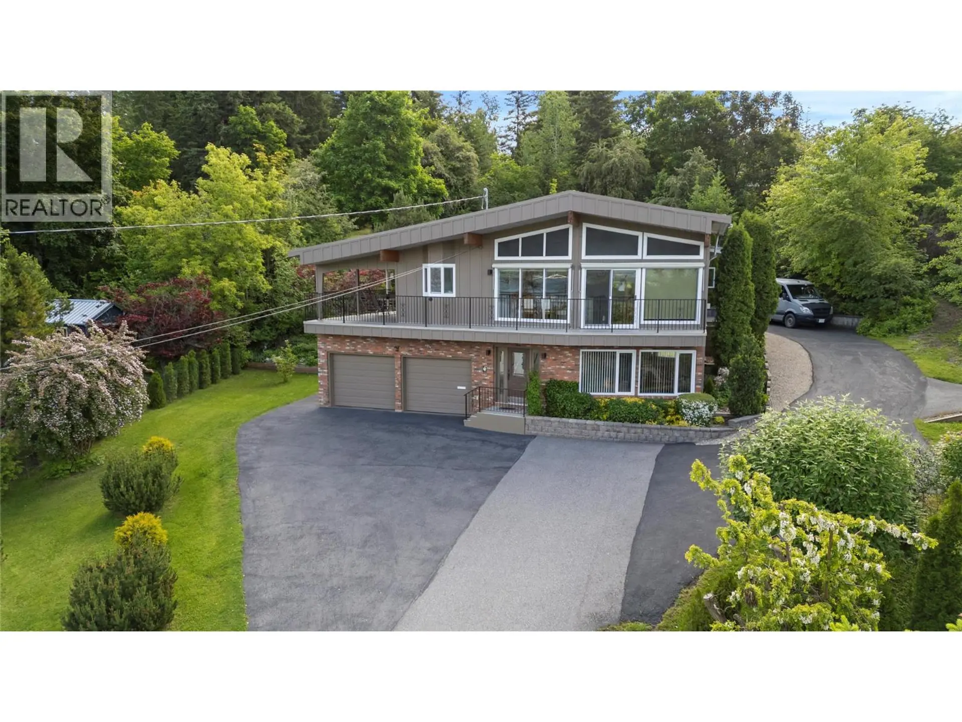Property at 1280 Lakeshore Road NE, Salmon Arm, BC