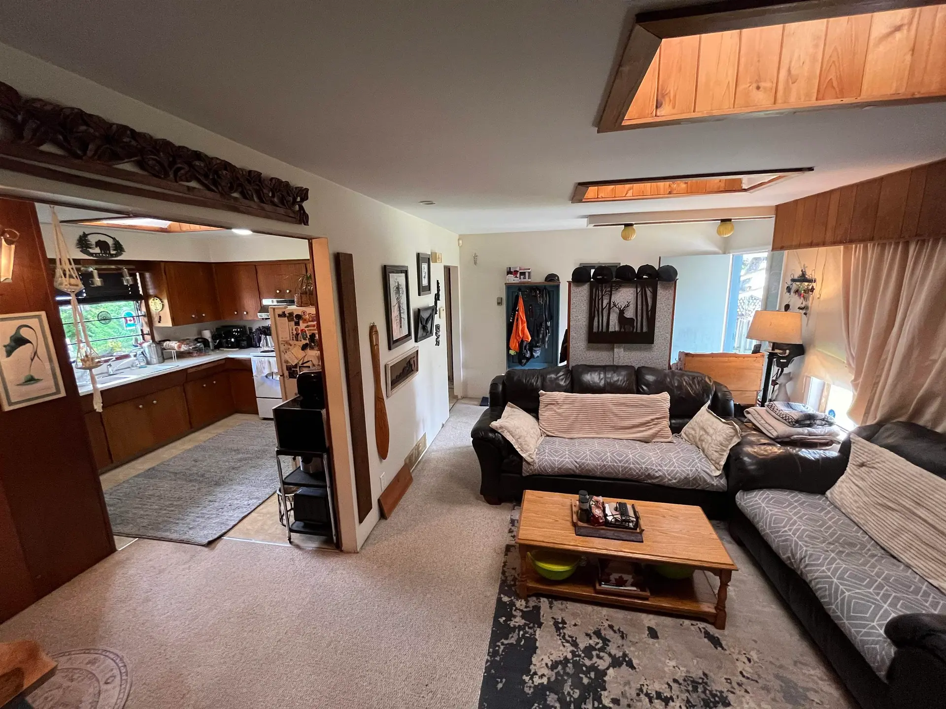2025 Hillside Avenue - Image 11
