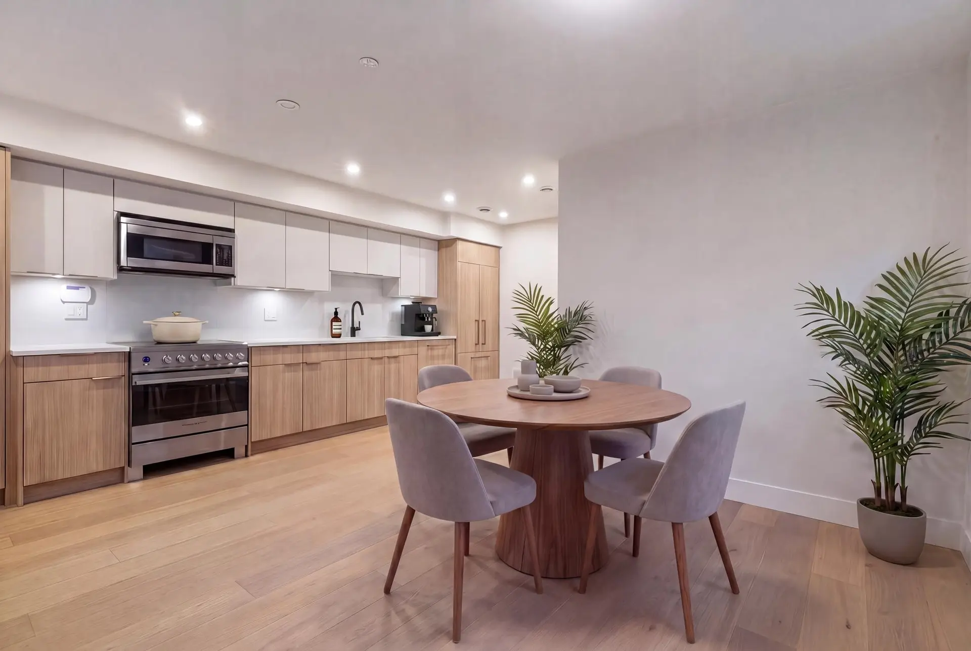 #1 1933 Templeton Drive - Image 3