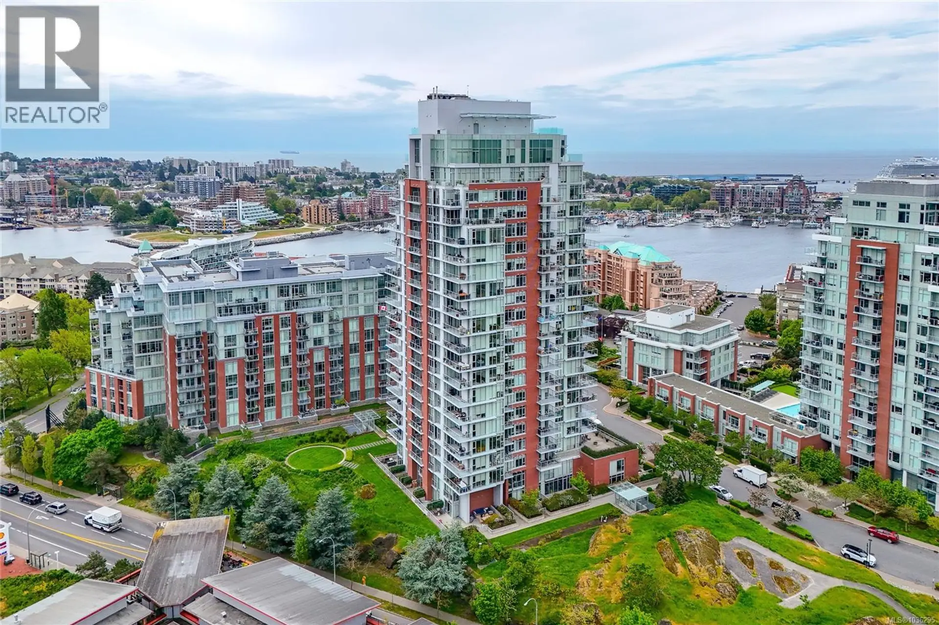 Property at #1707 83 Saghalie Rd, Victoria, BC