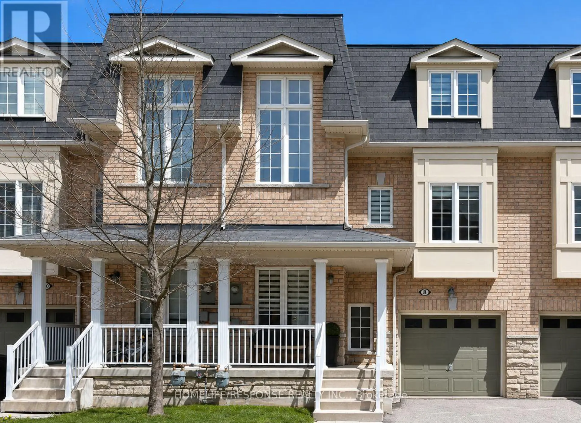 #UNIT 8 15 OLD COLONY ROAD - Image 1