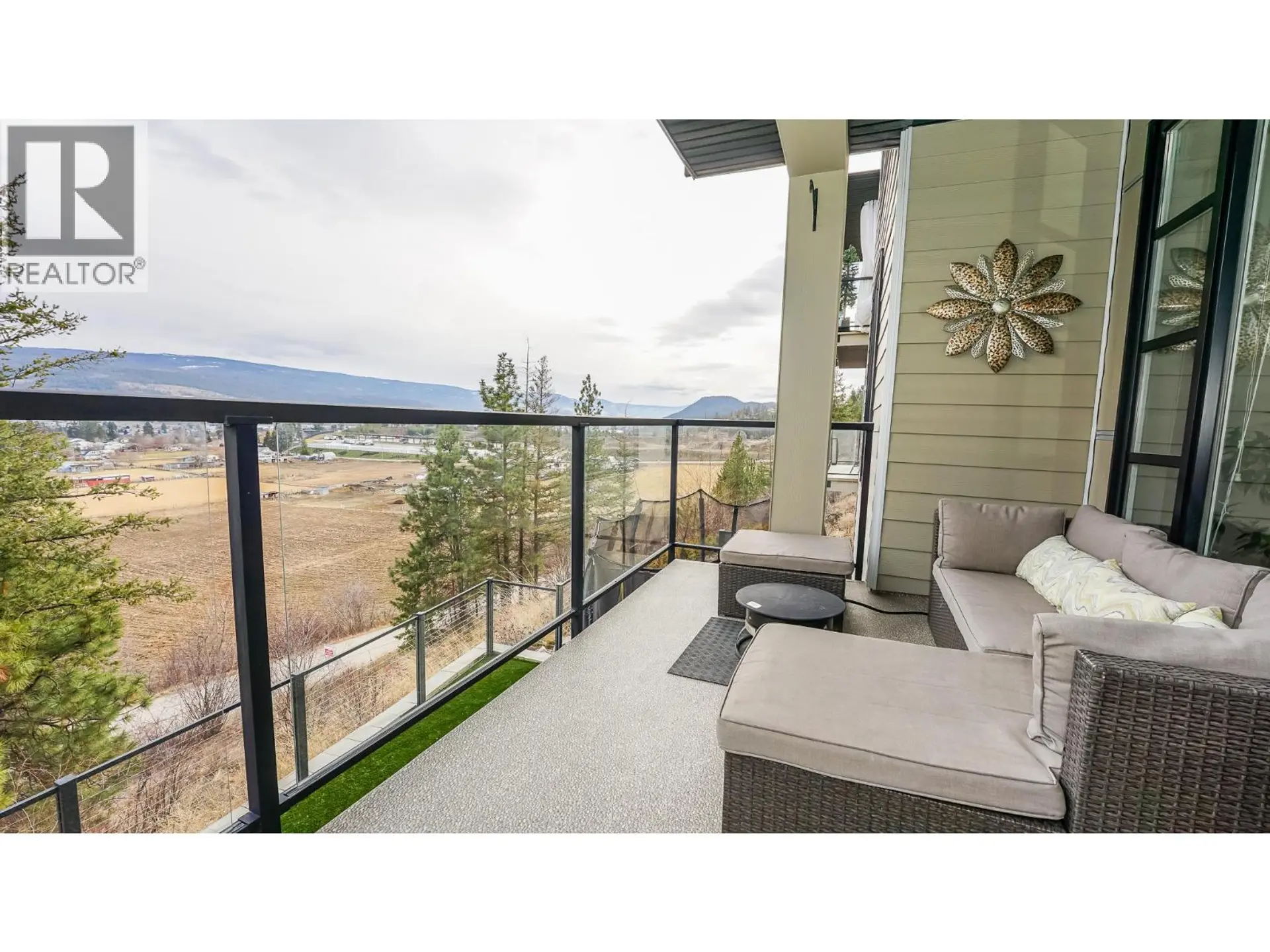 9671 Celeste Road - Image 12