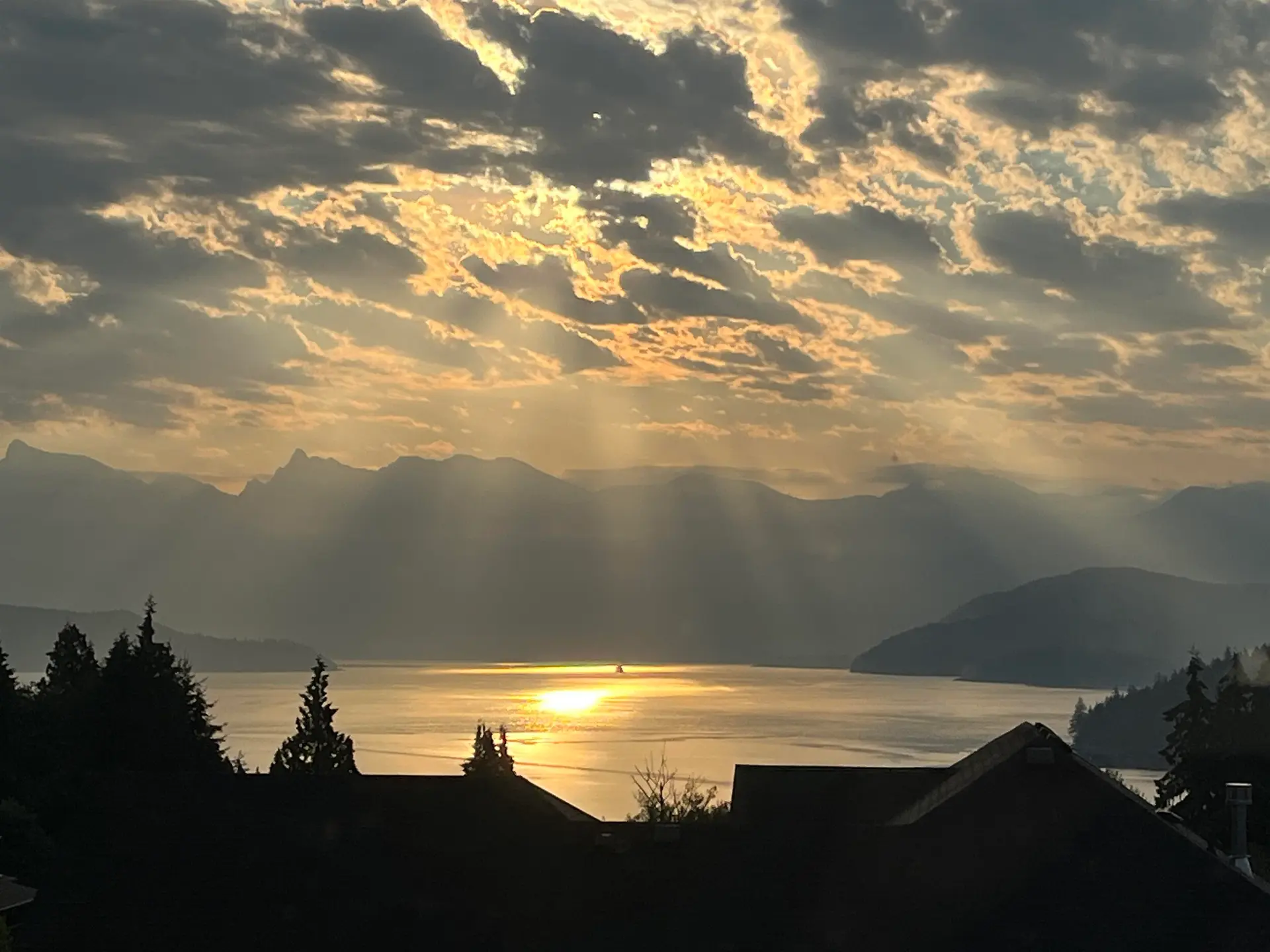 Property at 605 Woodland Avenue, Gibsons, BC