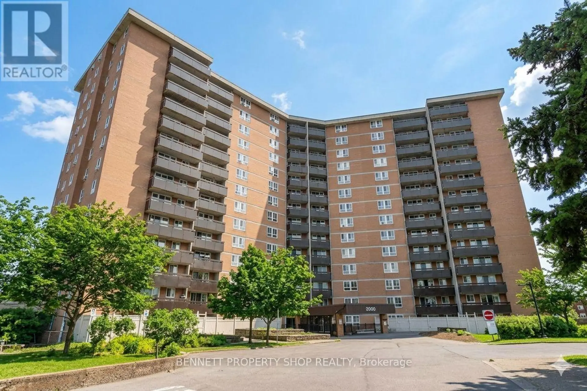 #410 2000 JASMINE CRESCENT - Image 1