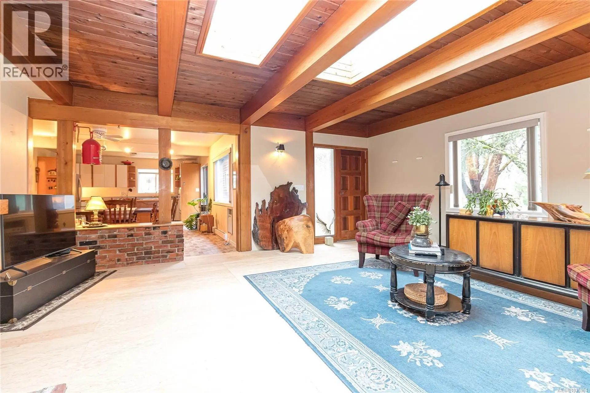 Property at 8050 Rae-leigh Pl, Central Saanich, BC