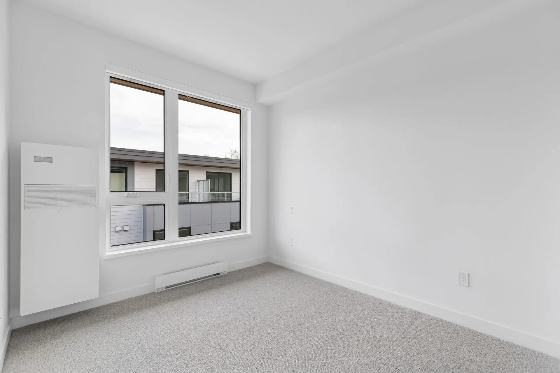 #212 921 Grant Street - Image 6