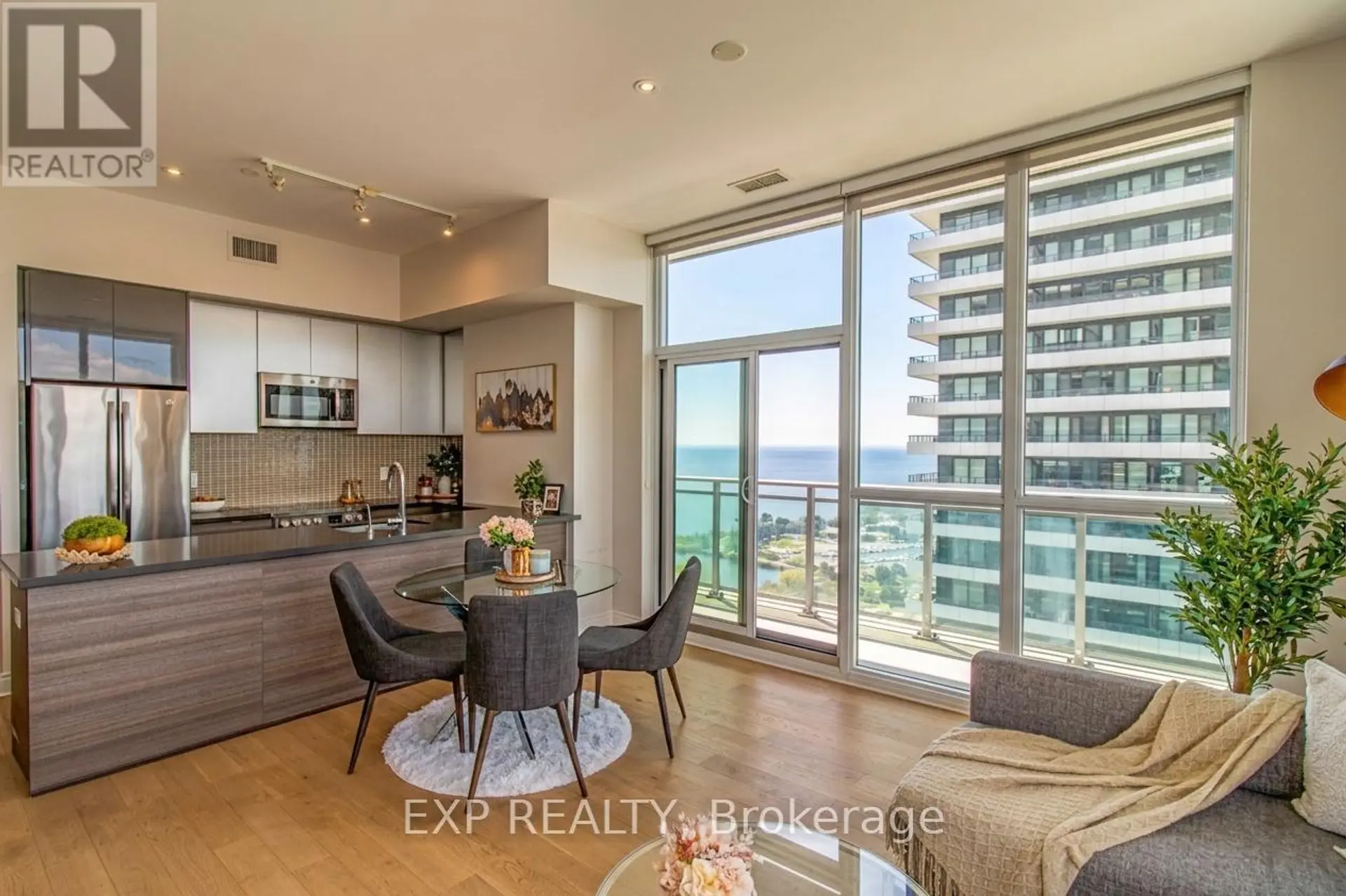 #LPH3802 33 SHORE BREEZE DRIVE - Image 2