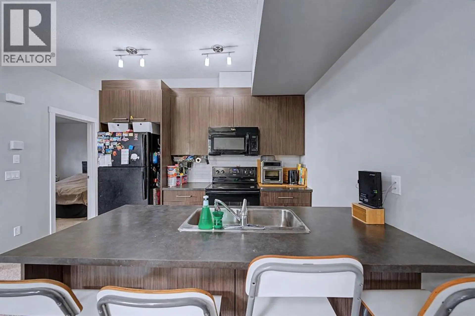 #234 300 Marina Drive - Image 15