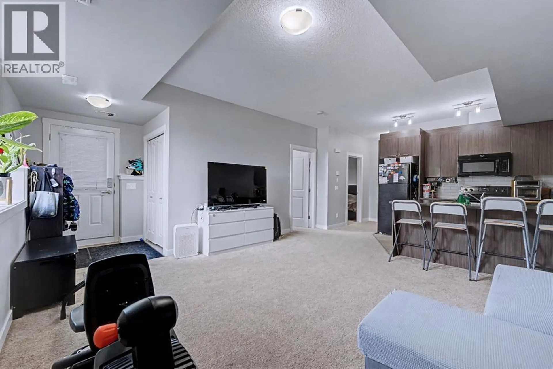 #234 300 Marina Drive - Image 6