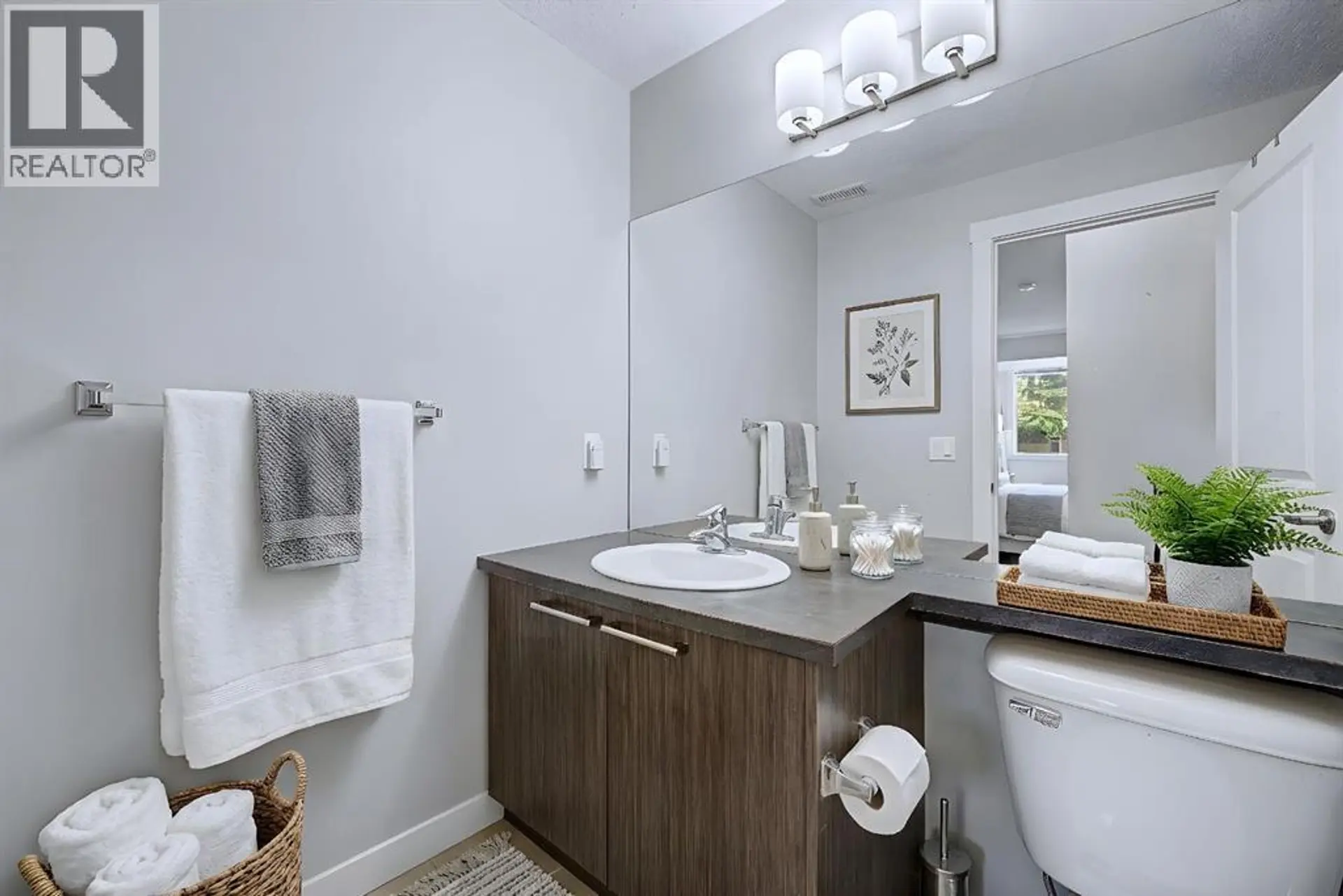 #234 300 Marina Drive - Image 18