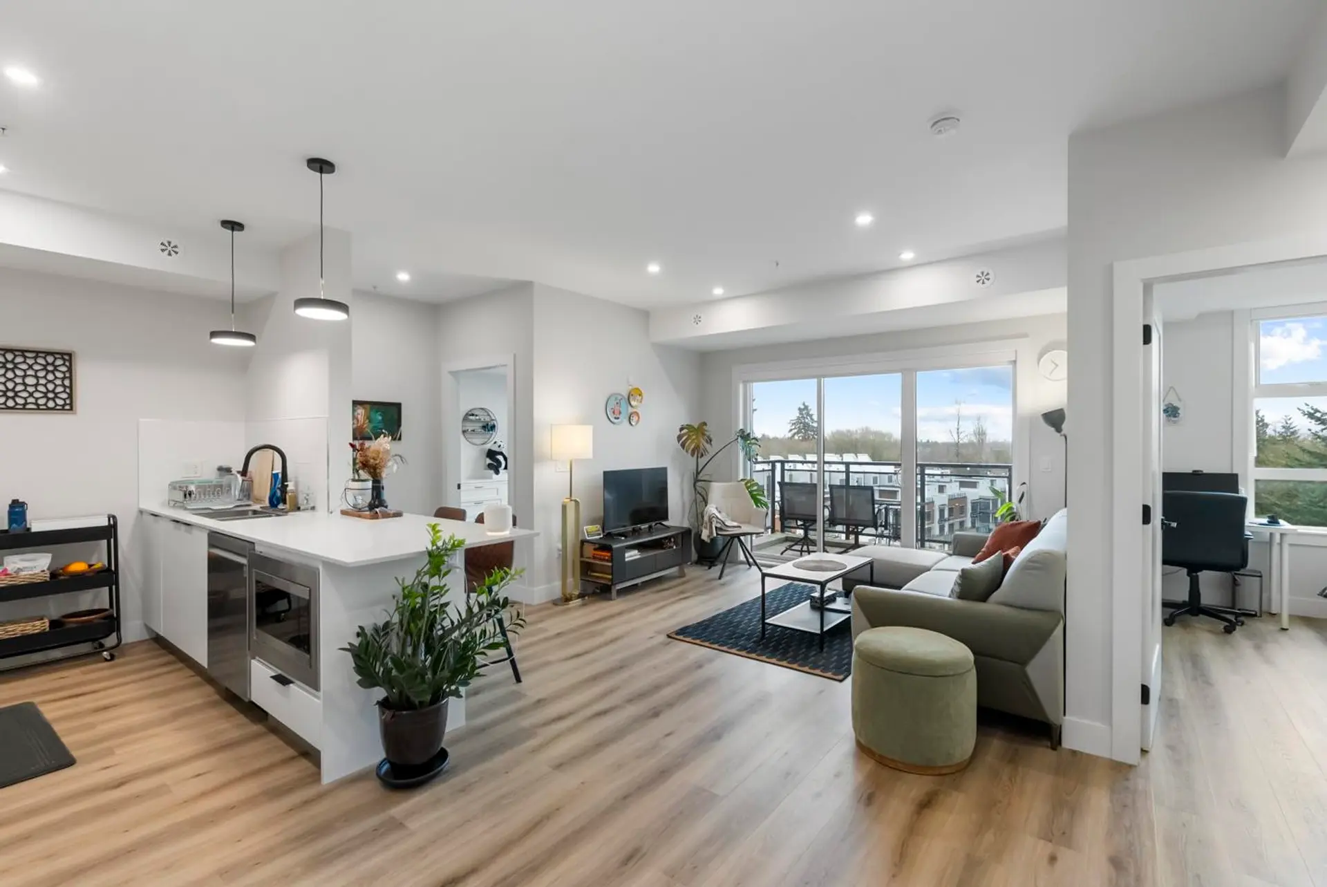 Property at #506 6285 King George Boulevard, Surrey, BC