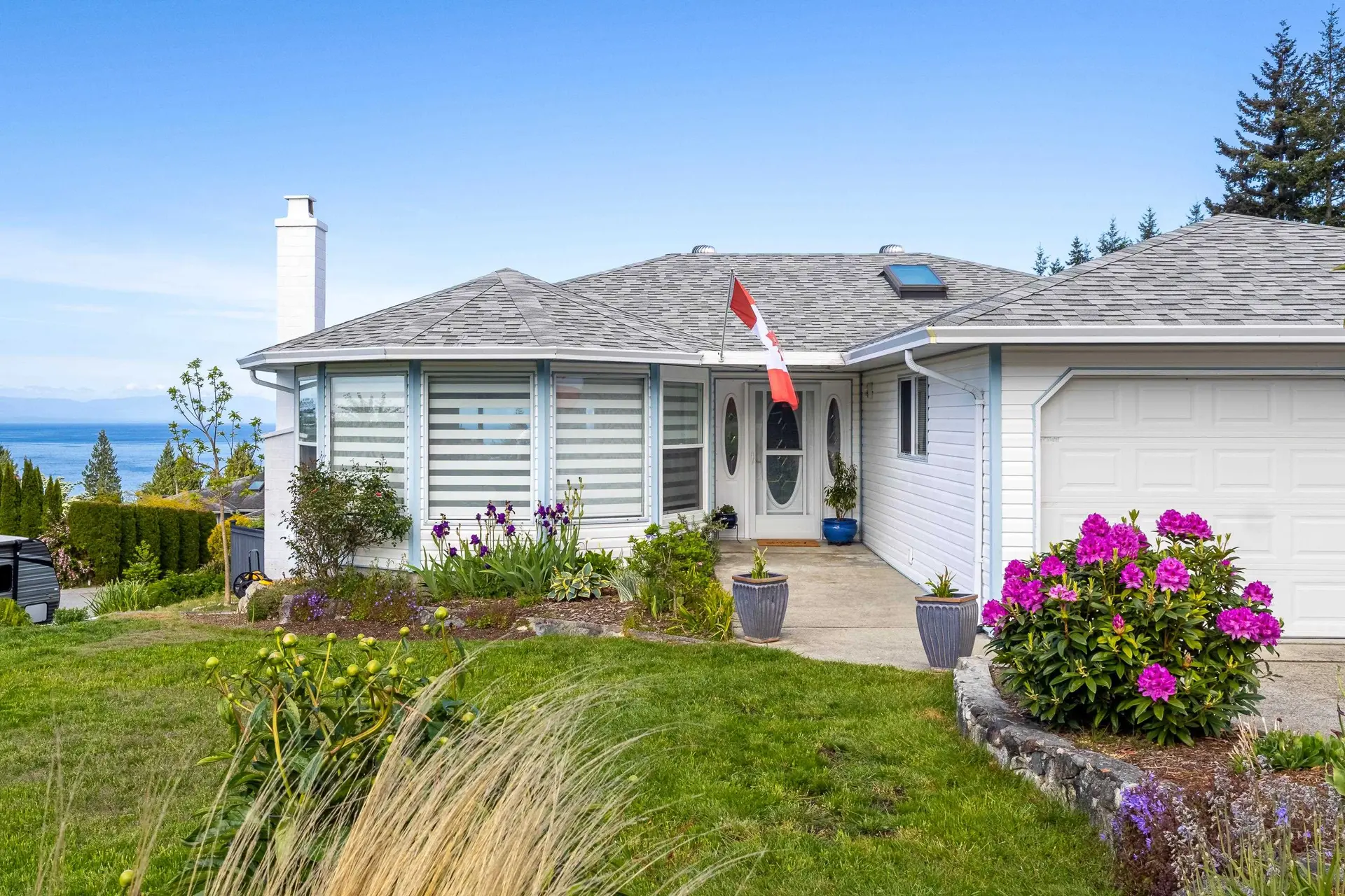 Property at 5007 Laurel Avenue, Sechelt, BC