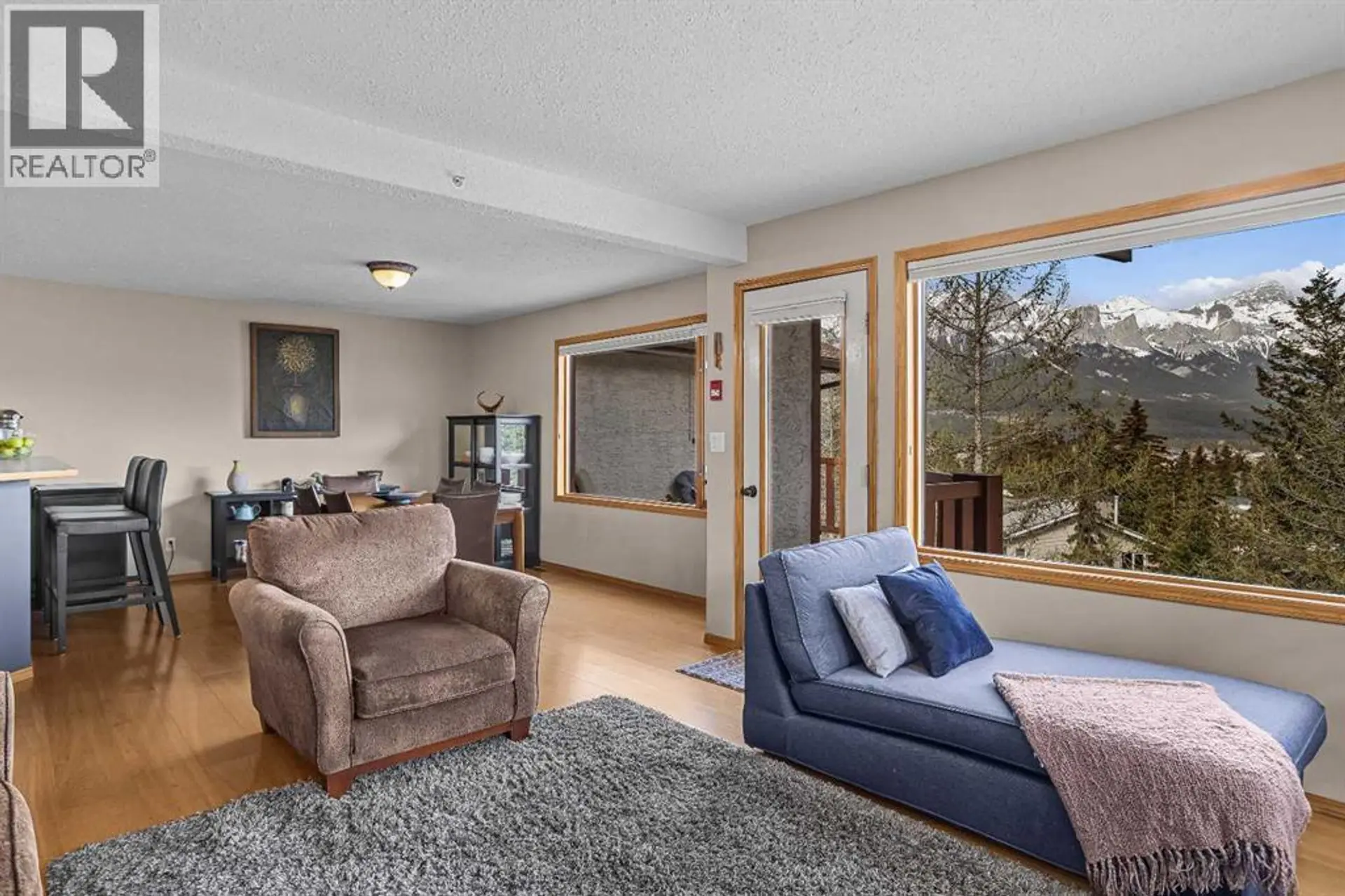 #12 9 Blackrock Crescent W - Image 2