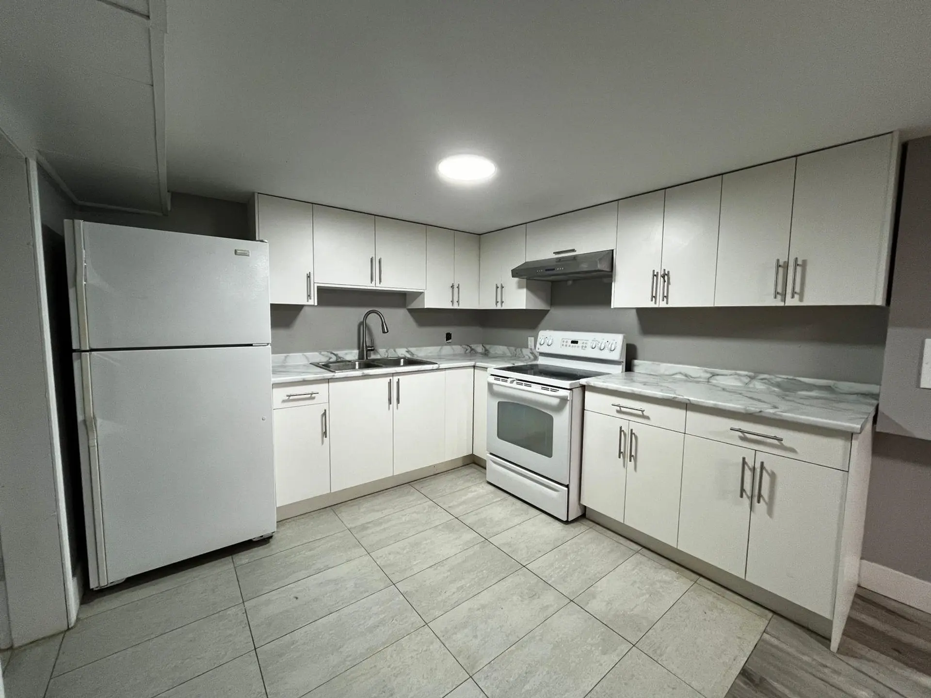 2280 Alexander Crescent - Image 8