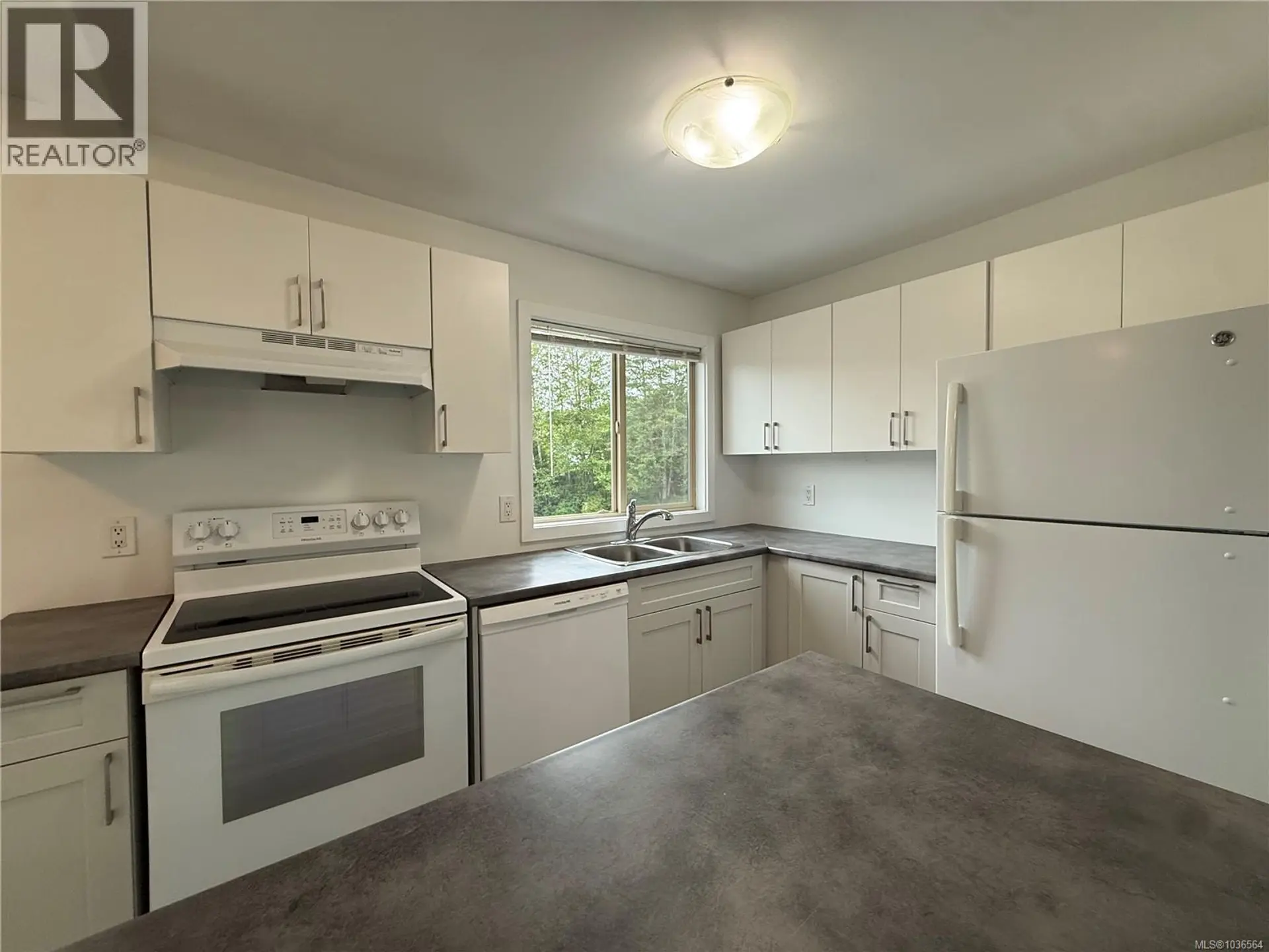 #5 7077 Highland Dr - Image 5