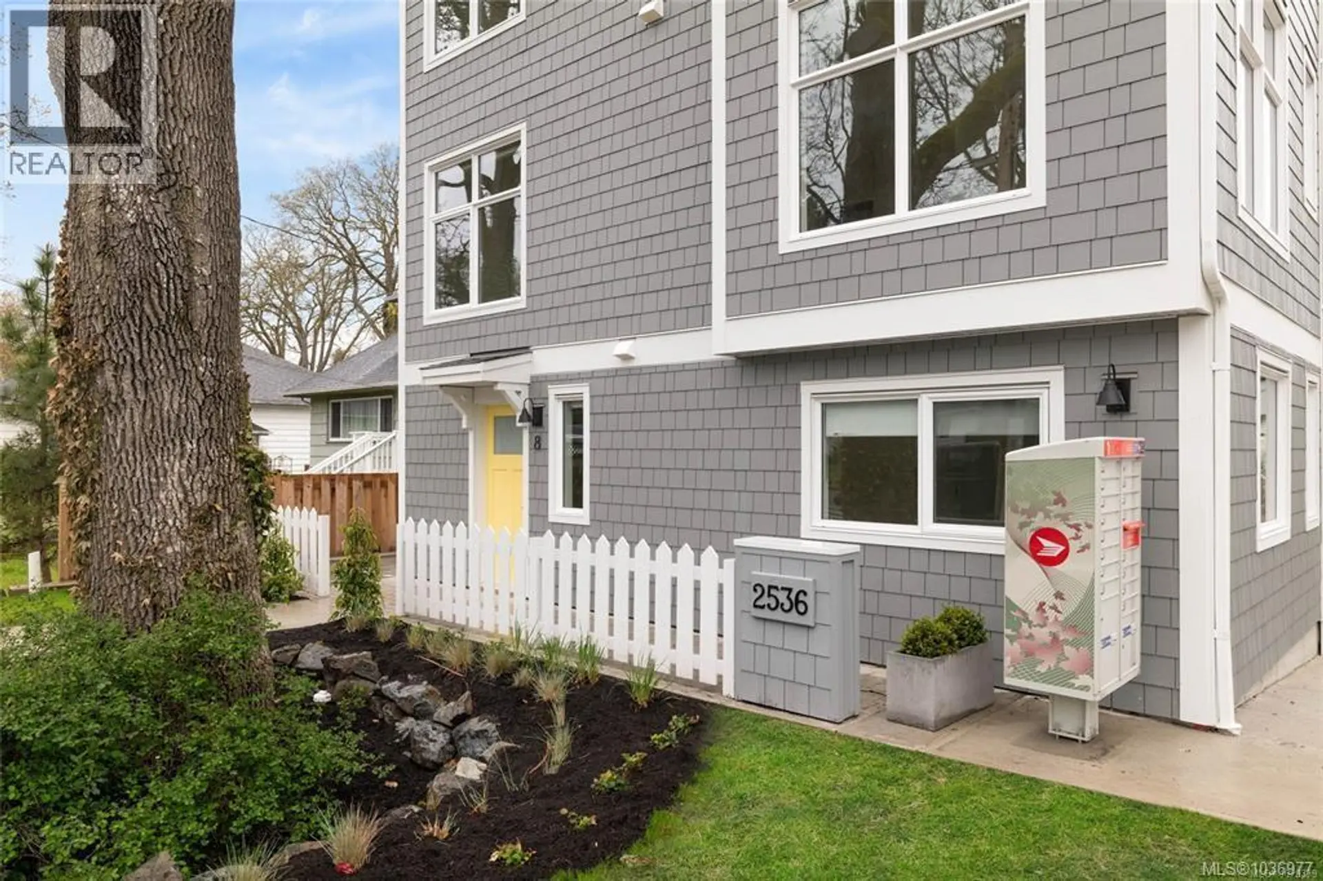 Property at #8 2536 Shelbourne St, Victoria, BC
