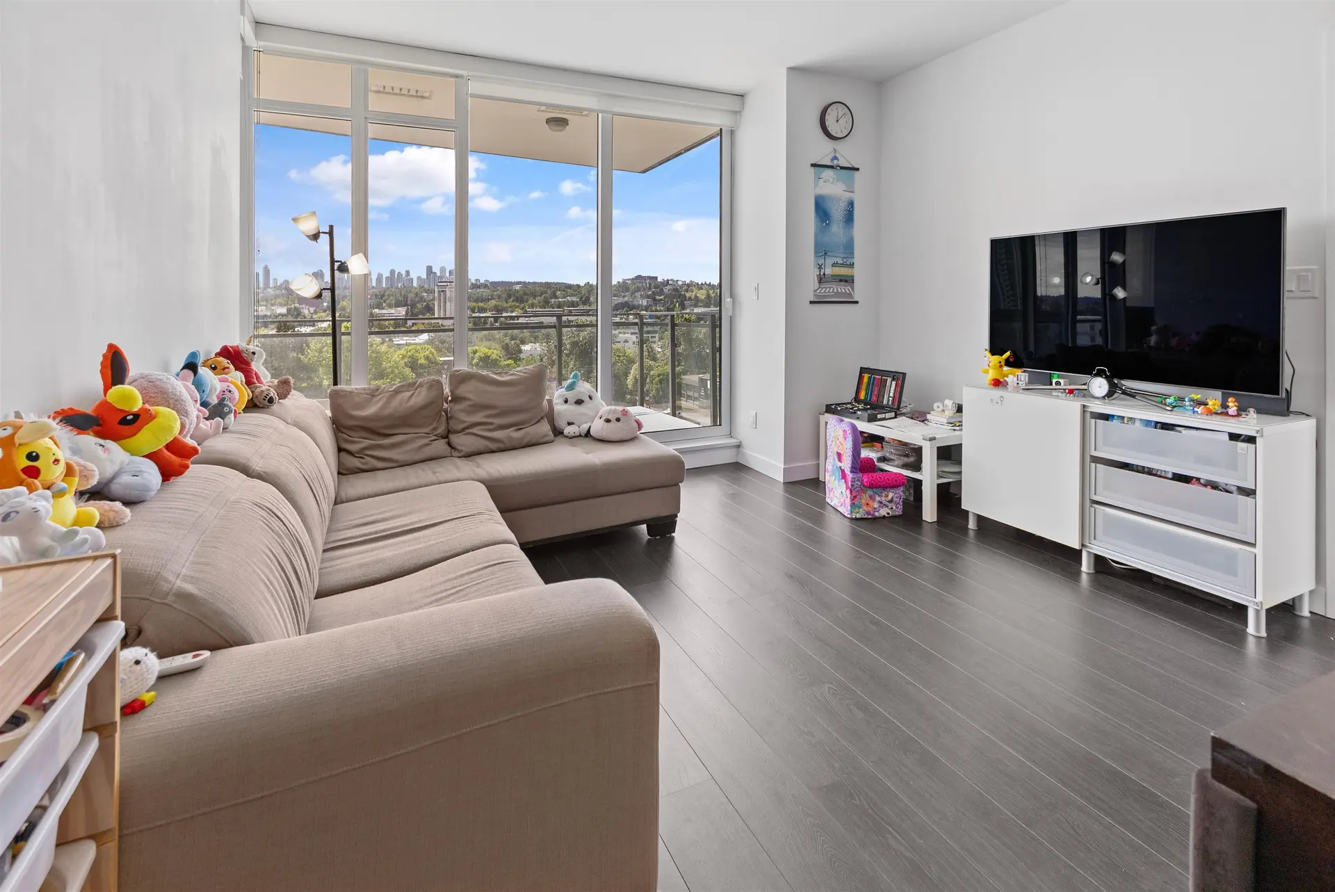 #607 2085 Skyline Court - Image 4