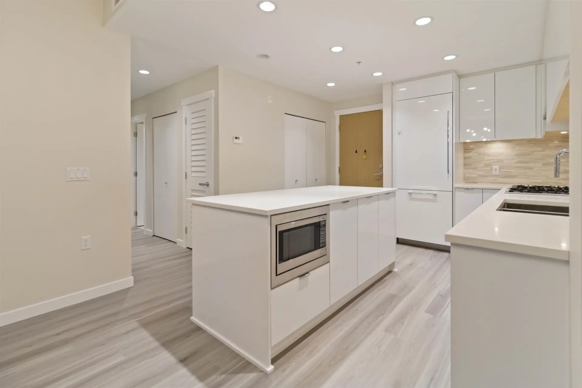#122 9233 Odlin Road - Image 3