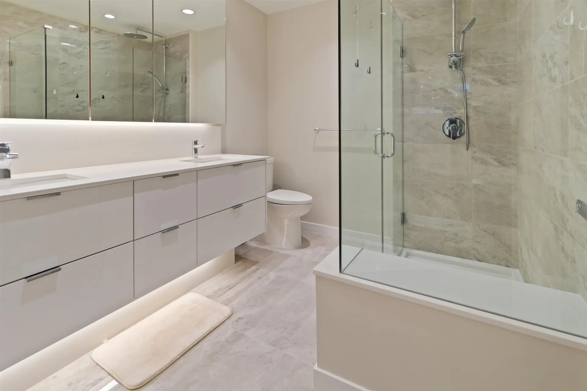 #122 9233 Odlin Road - Image 9