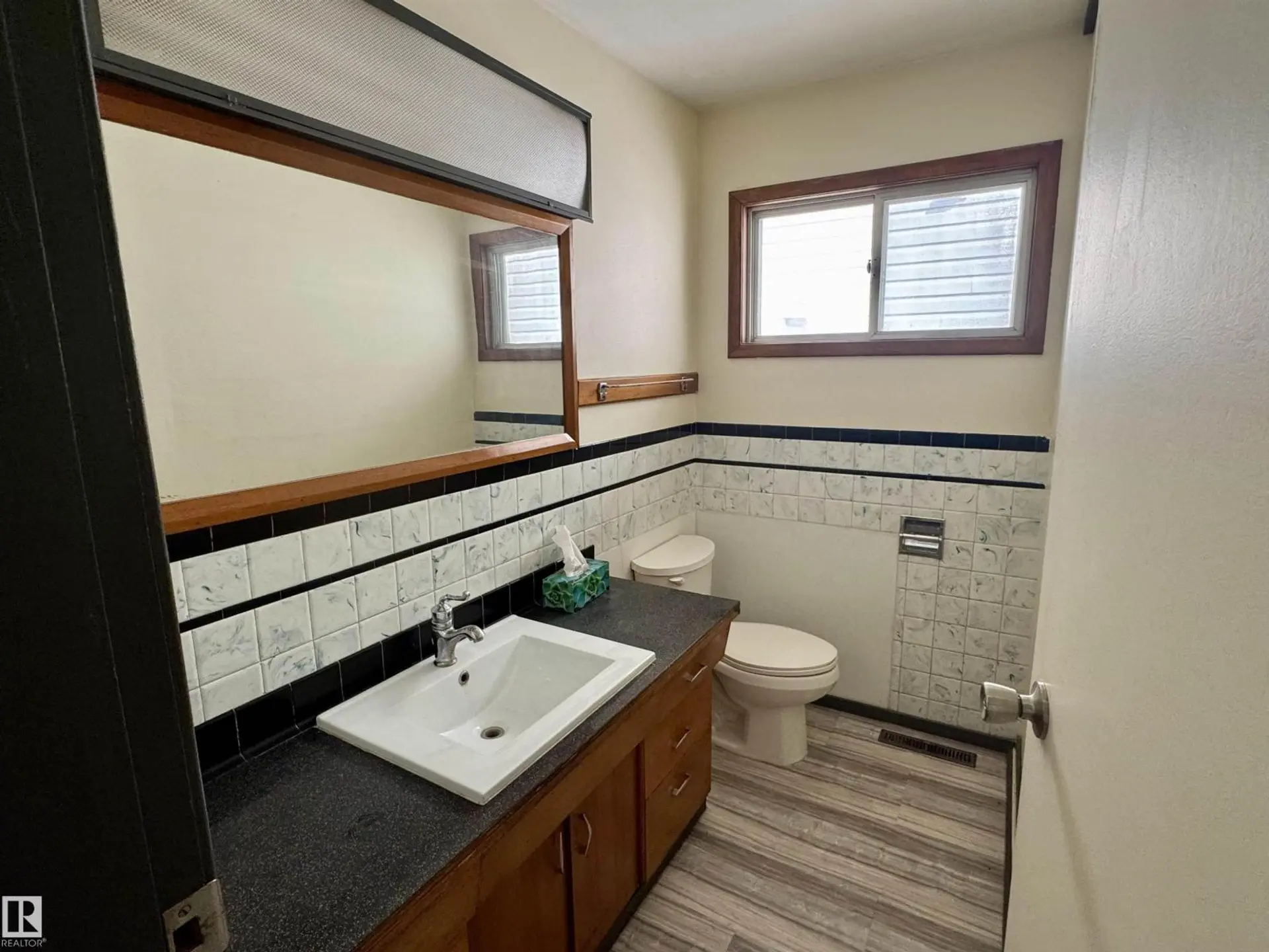 12312 82 ST NW - Image 4