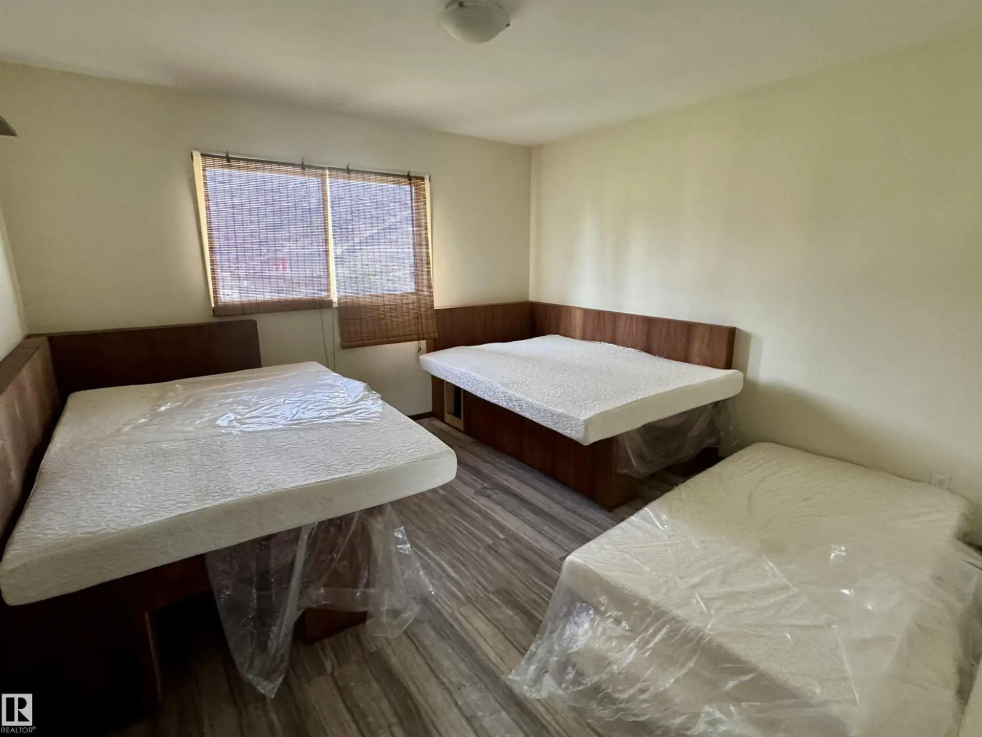 12312 82 ST NW - Image 5
