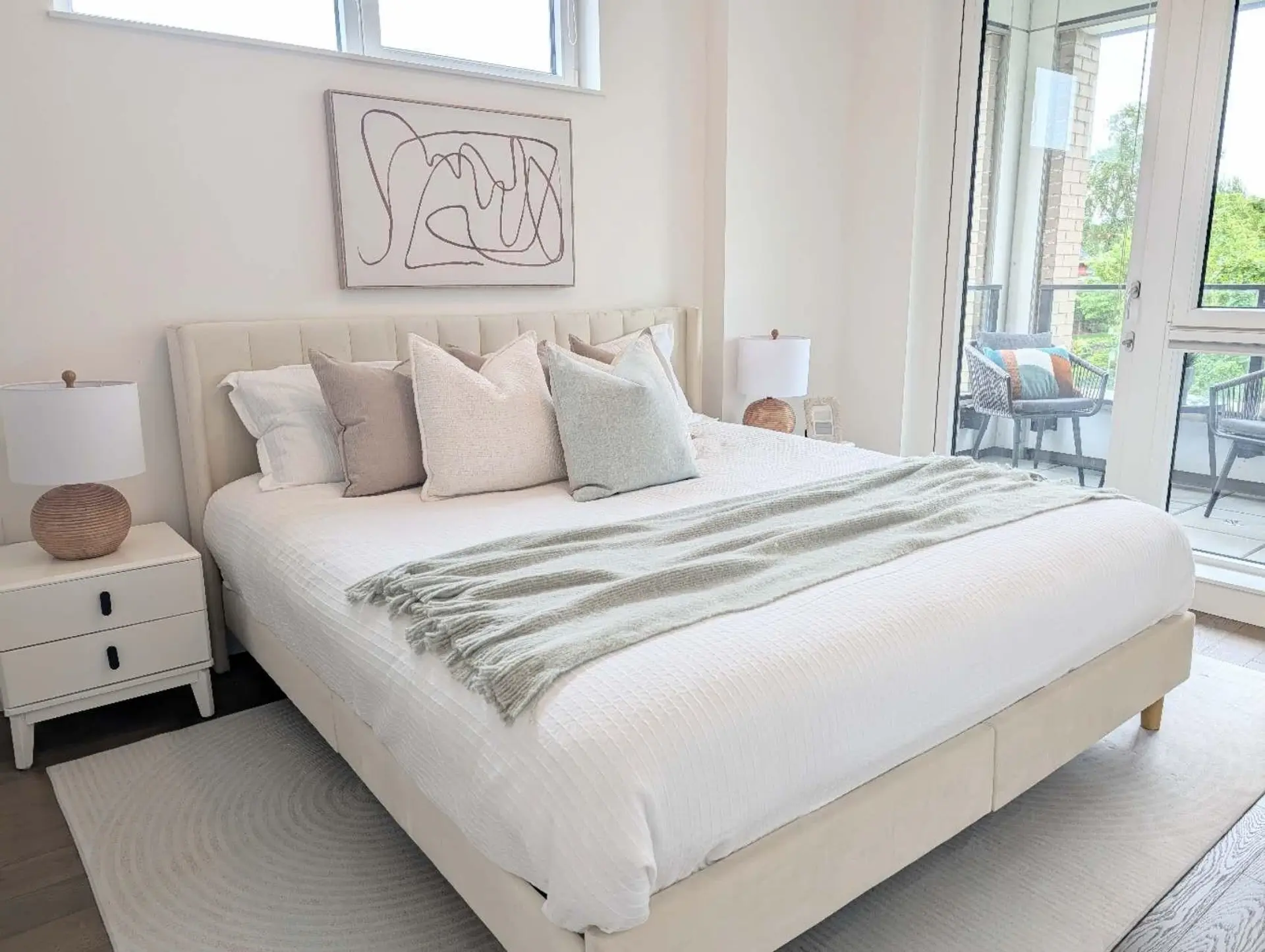 #302 5383 Cambie Street - Image 5