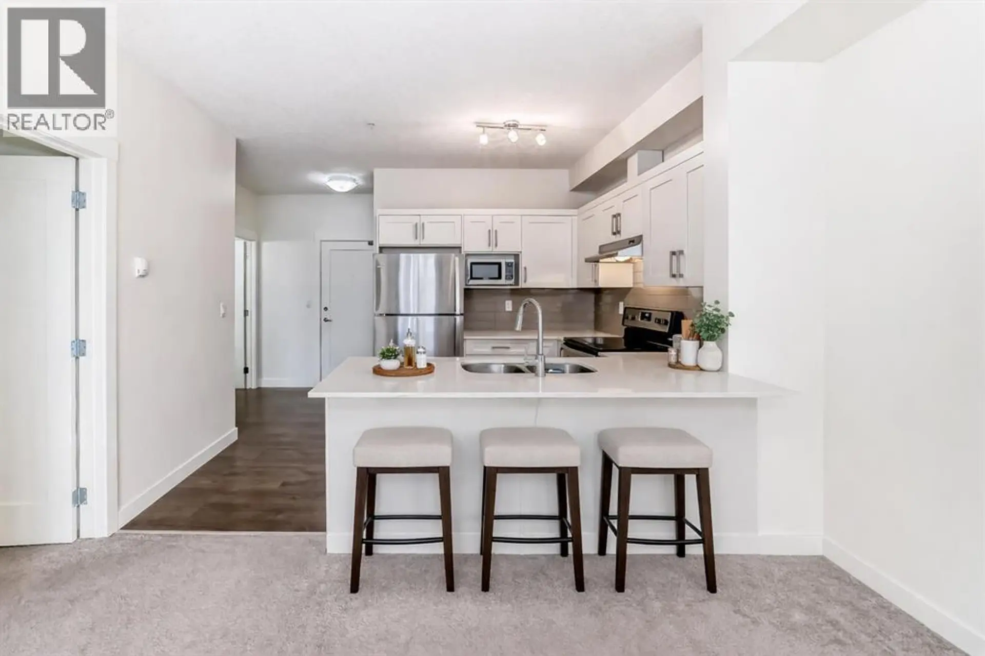 #211 10 Walgrove Walk SE - Image 7