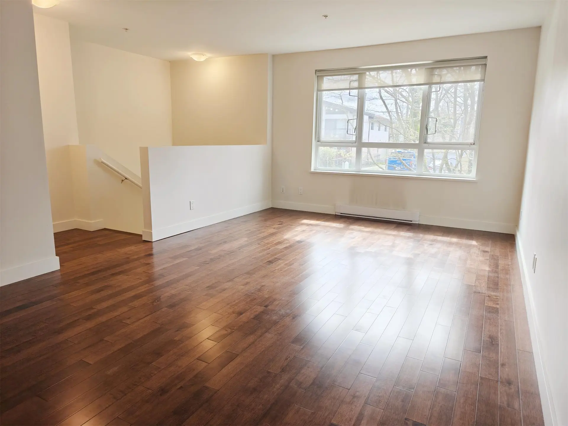 403 E 16th Avenue - Image 3